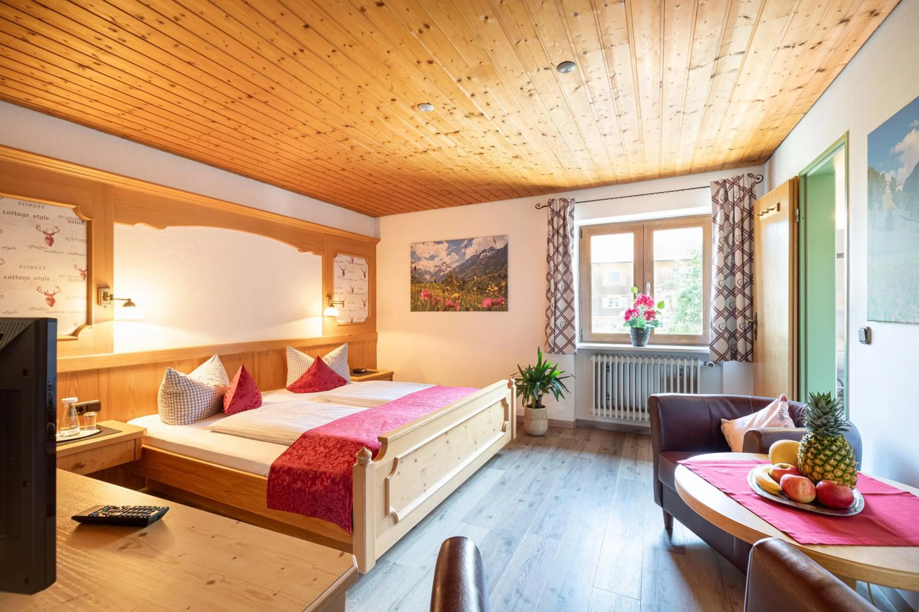 Bed in Familien- und Wellnesshotel "Landhaus Viktoria"