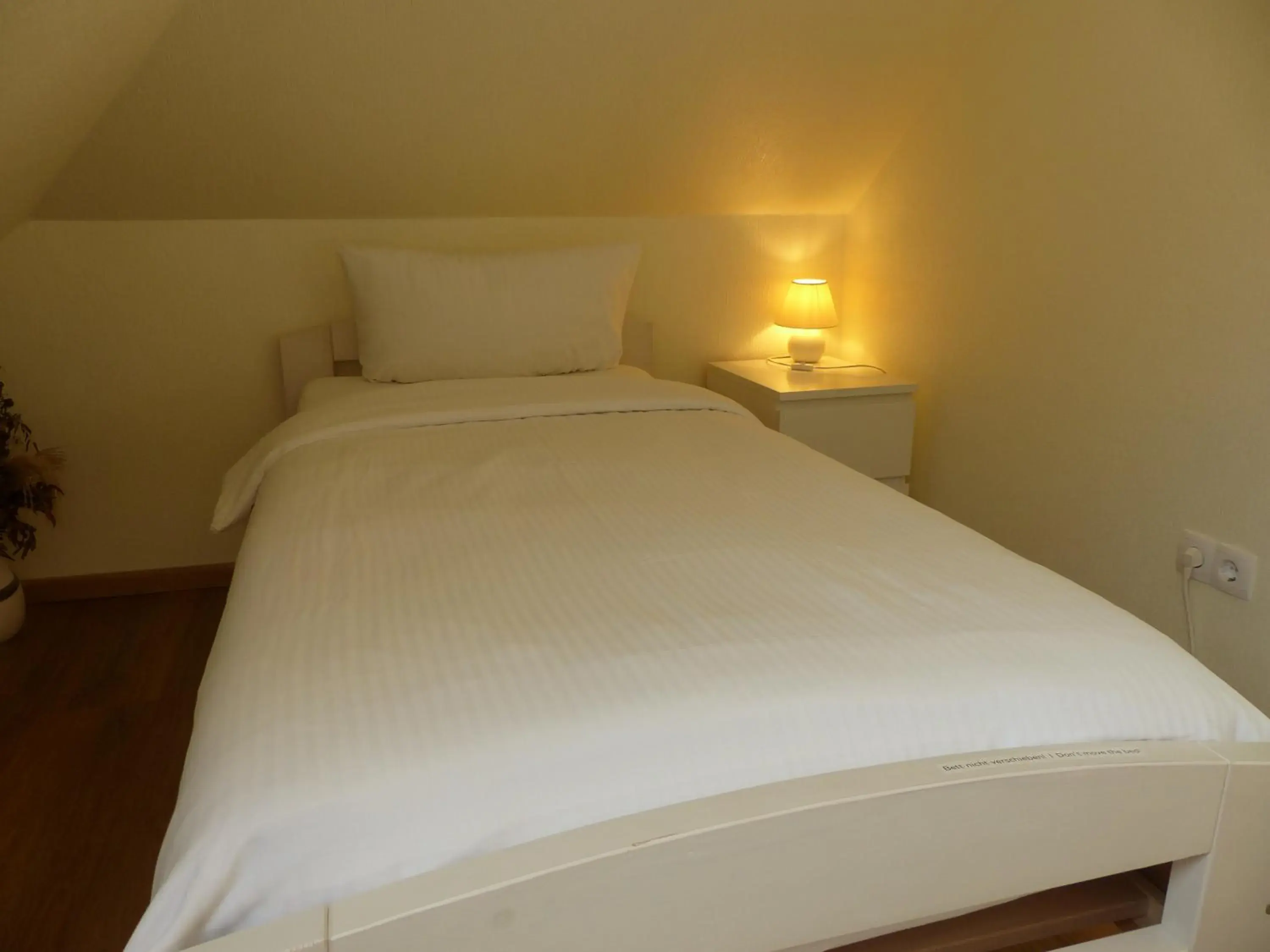 Double Room with Shared Bathroom in Pension Ziemann Double Room with Shared Bathroom in Pension Ziemann