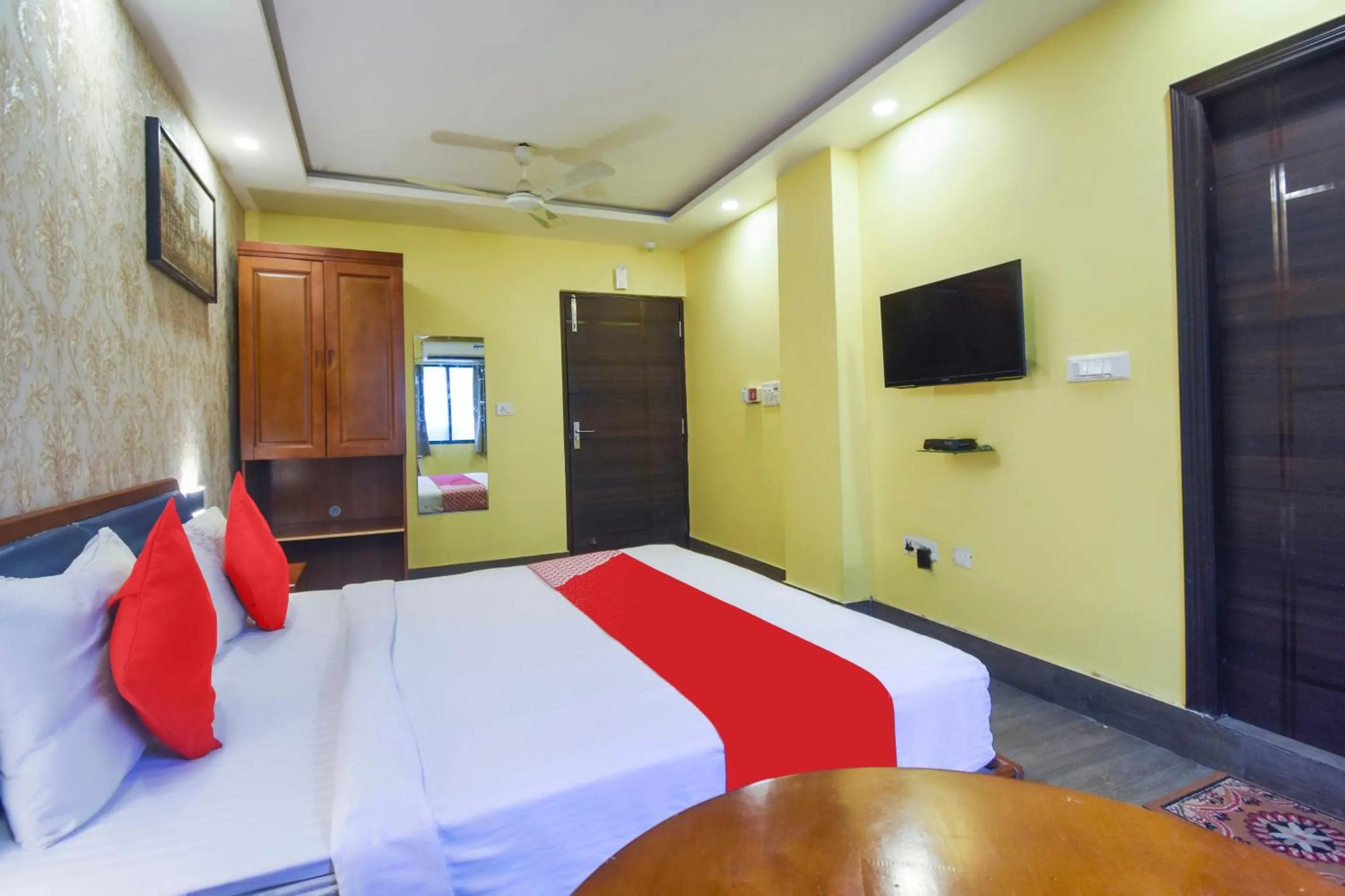 Bedroom, Bed in Kiaan Inn