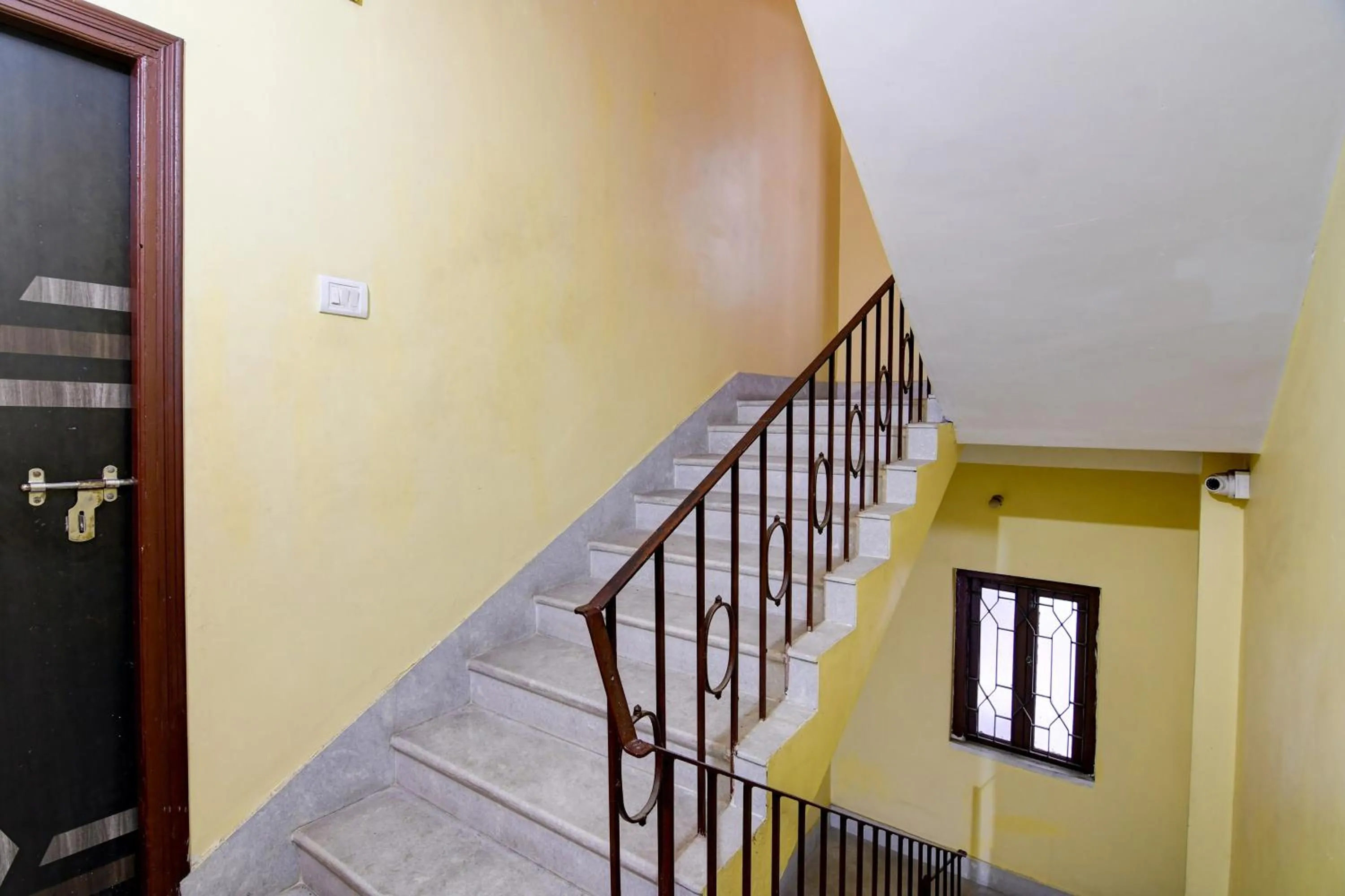 Lobby or reception in Hotel O Sonali Guest house