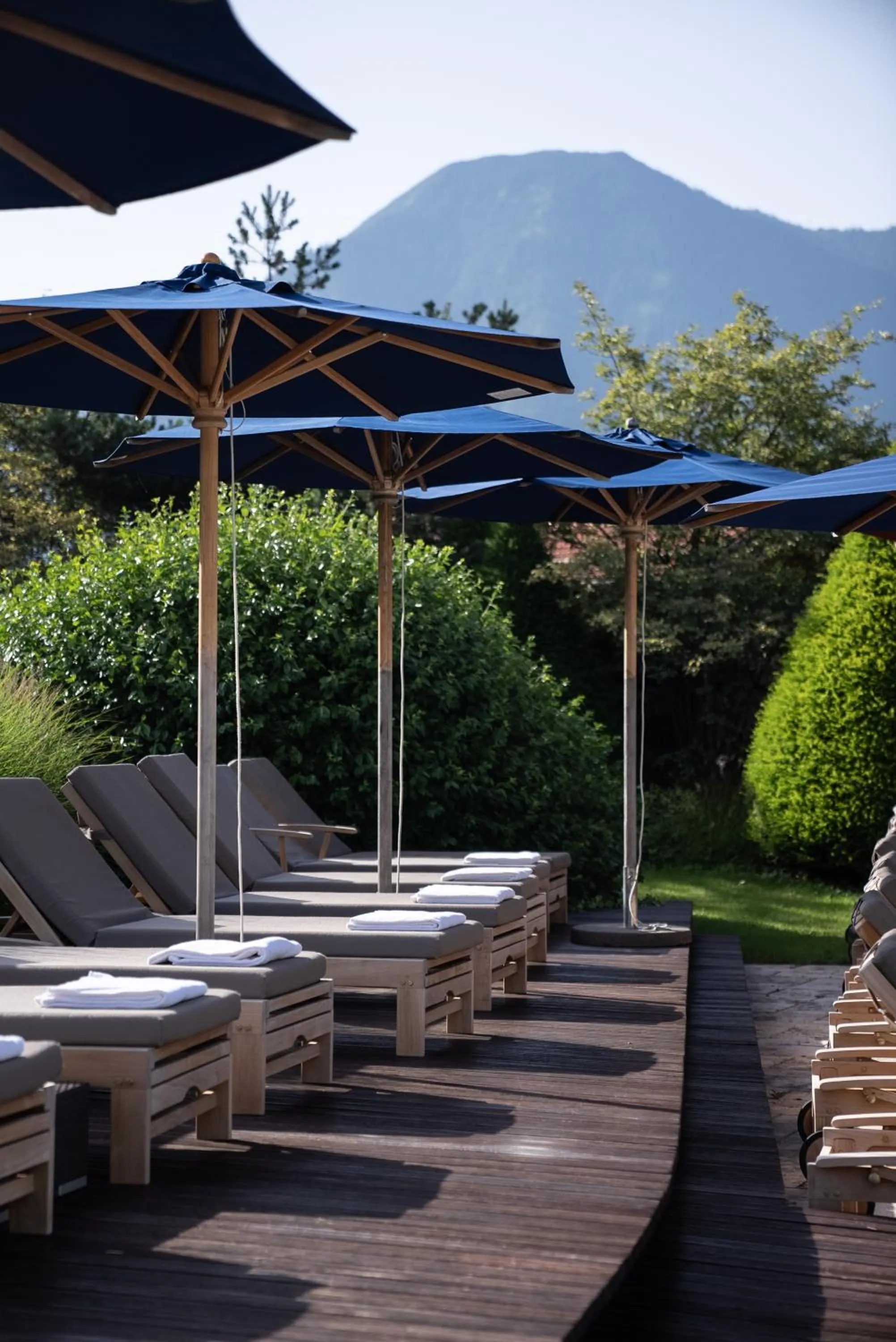 sunbed in Althoff Seehotel Überfahrt