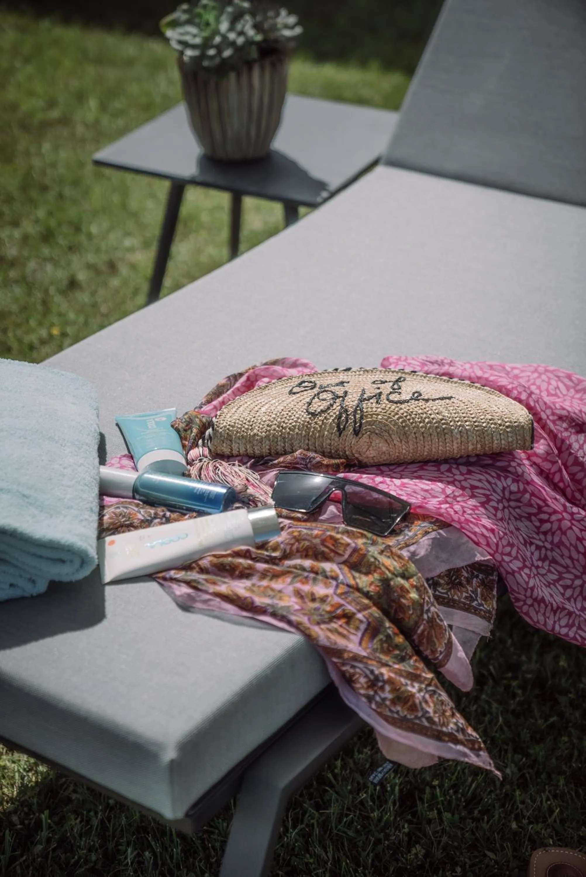 sunbed in Althoff Seehotel Überfahrt
