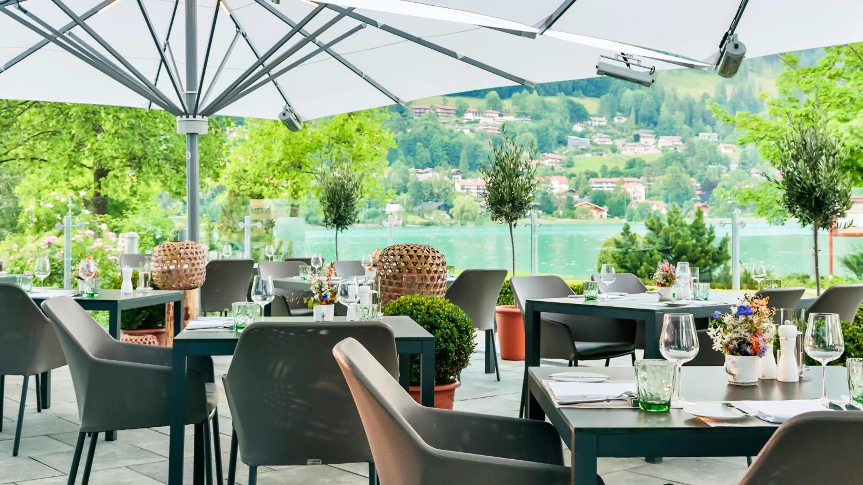 Restaurant/places to eat in Althoff Seehotel Überfahrt