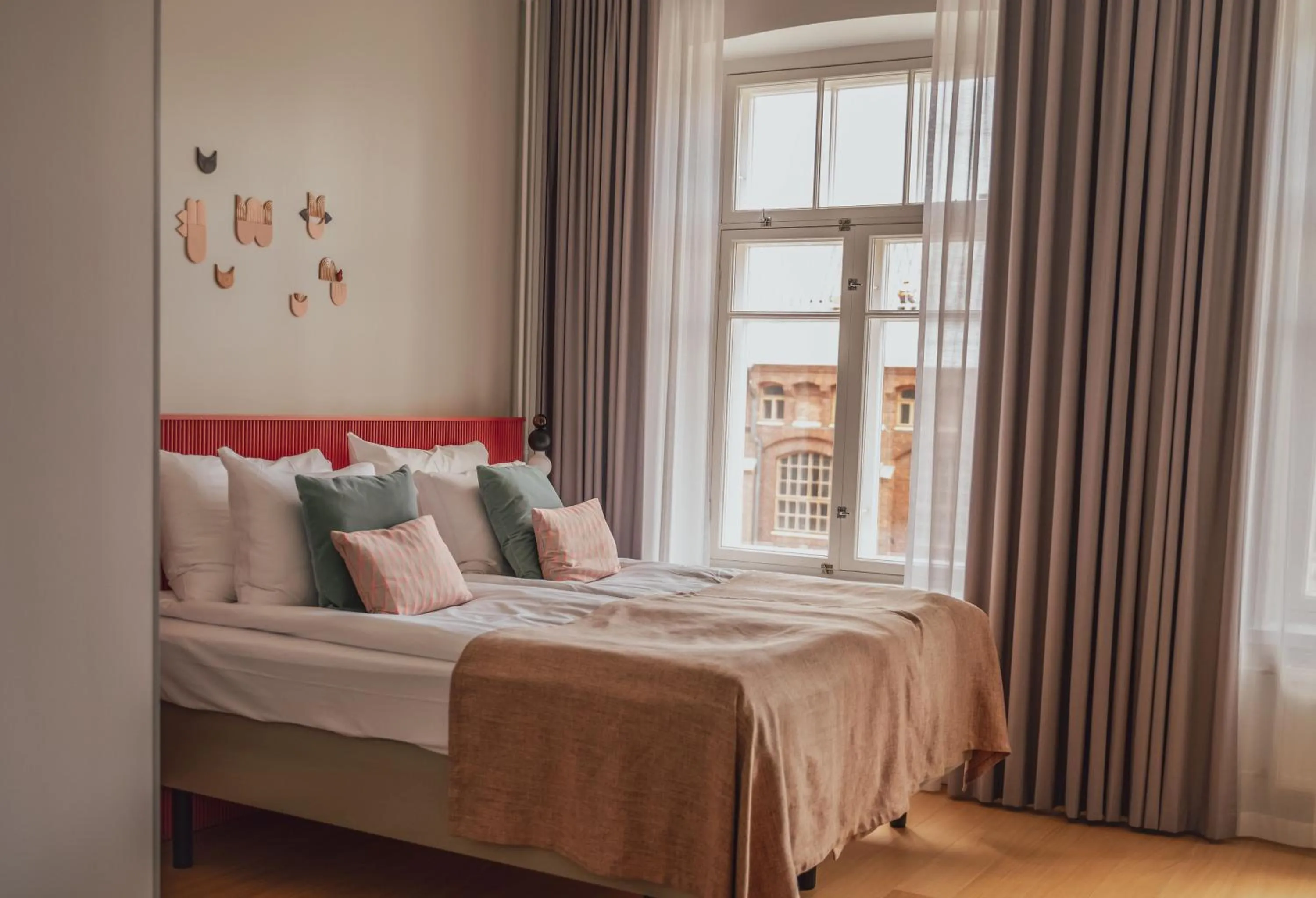 Bed in The Folks Hotel Konepaja