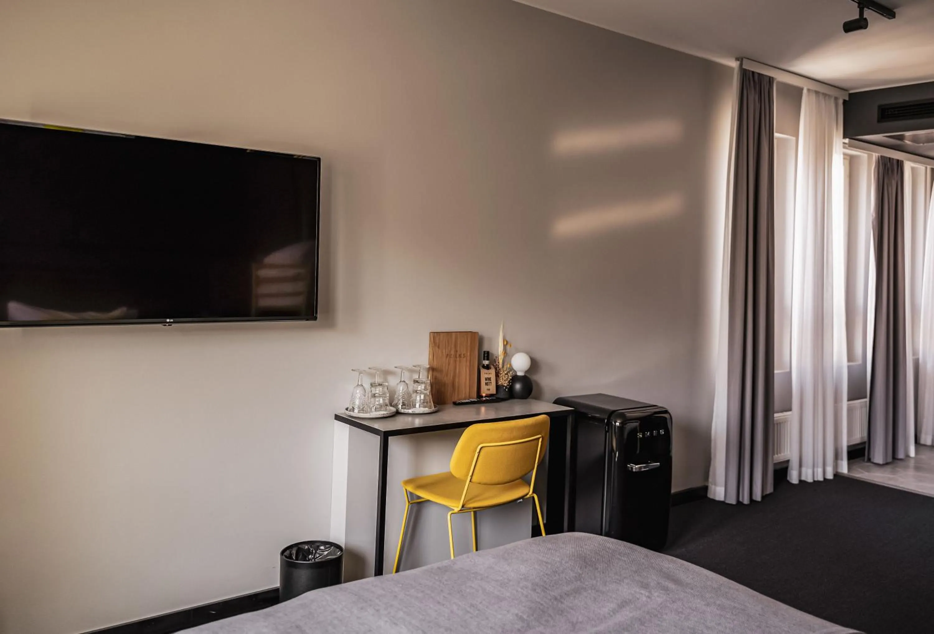 TV and multimedia, Bed in The Folks Hotel Konepaja