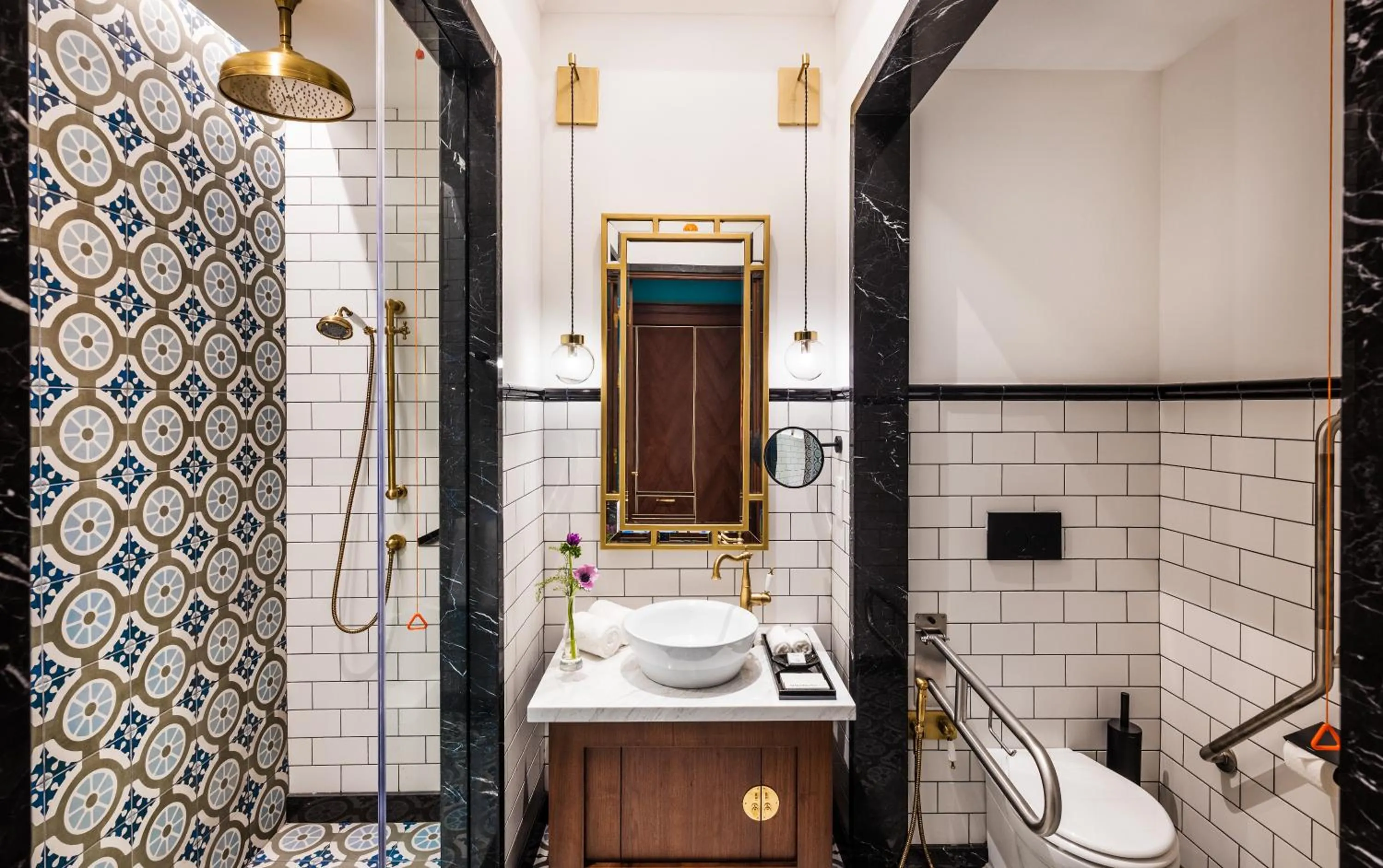 Shower in The Merchant Baku