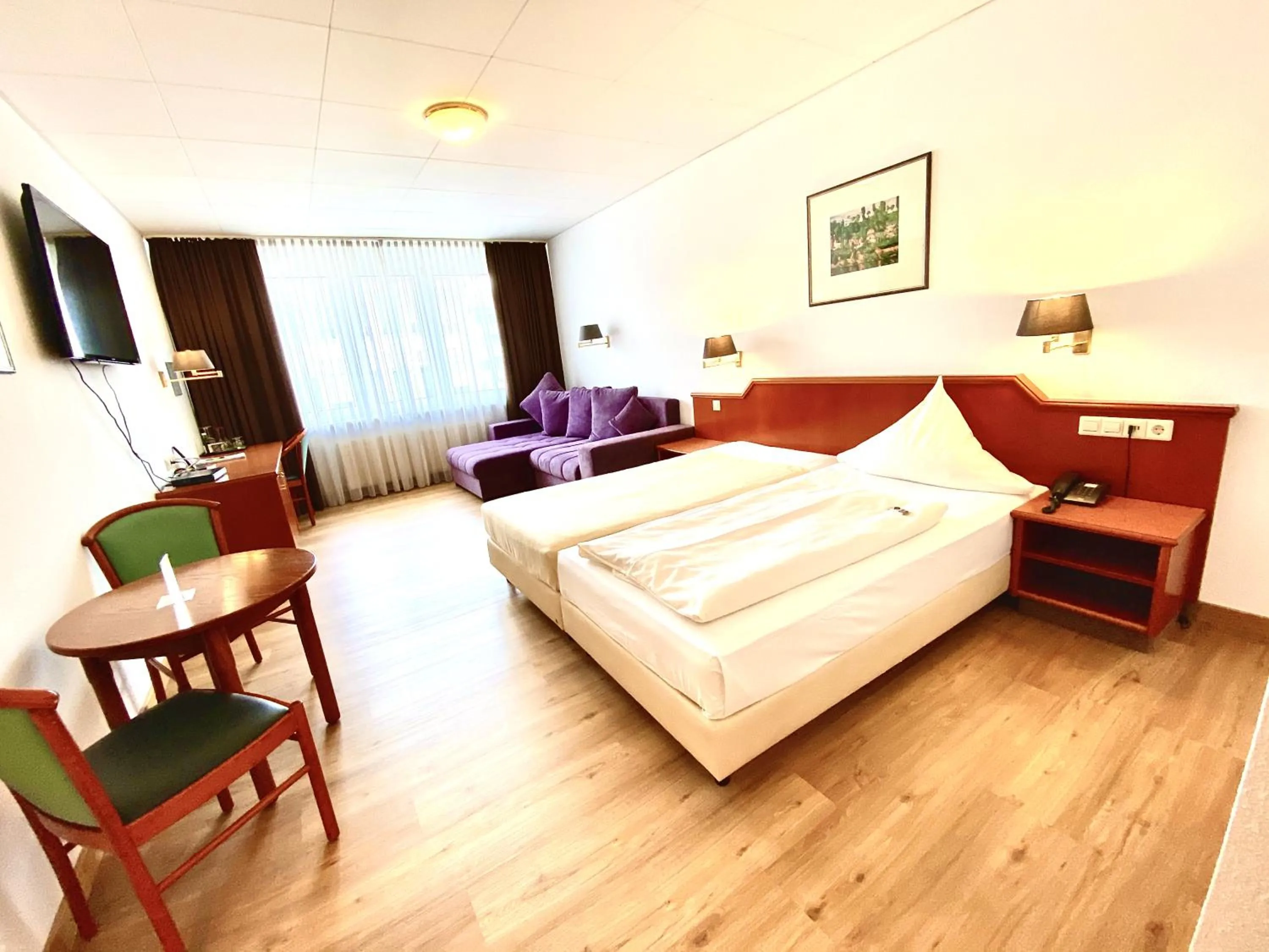 Photo of the whole room in Hotel Garni Rebgarten