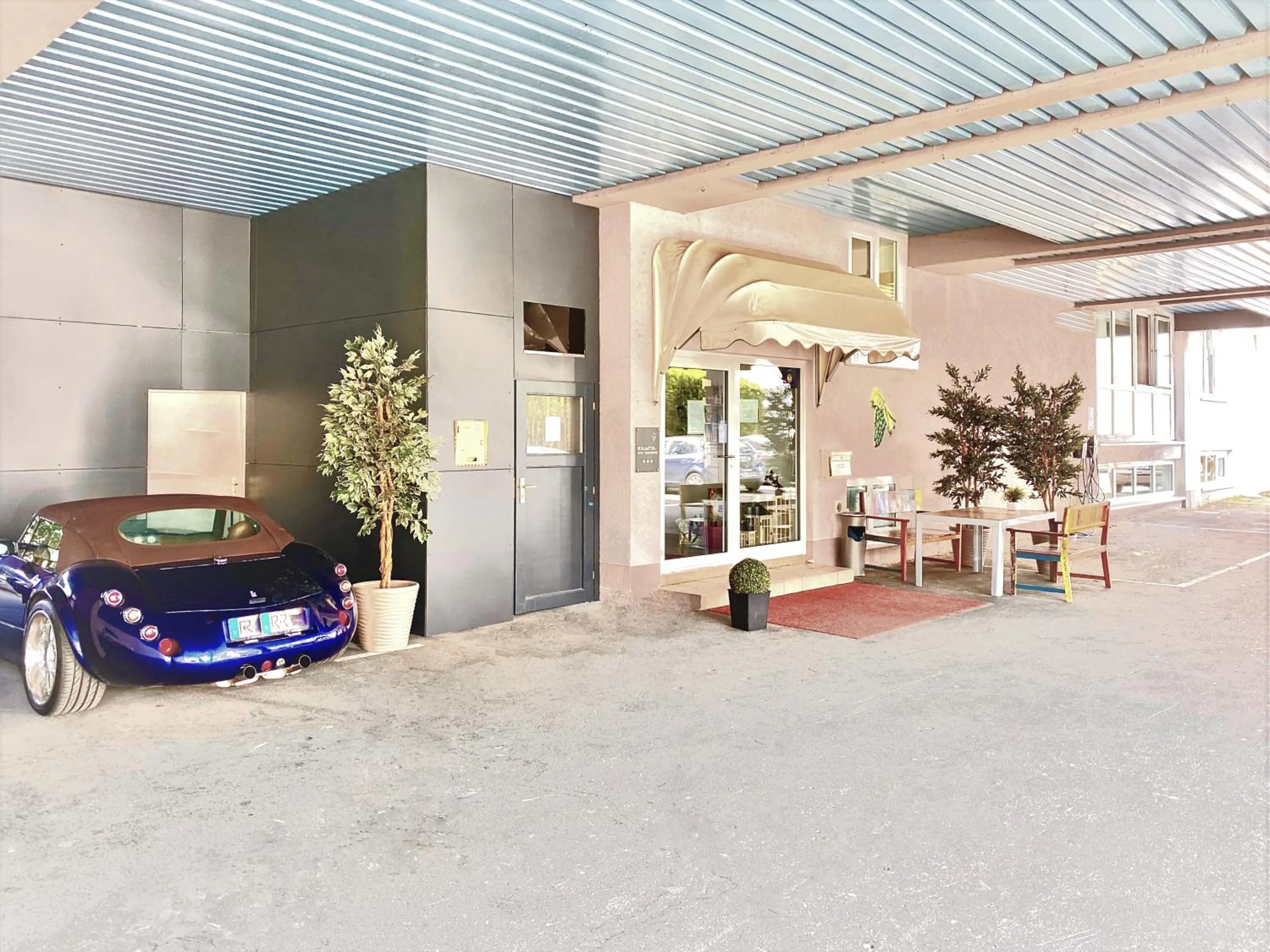 Facade/entrance in Hotel Garni Rebgarten