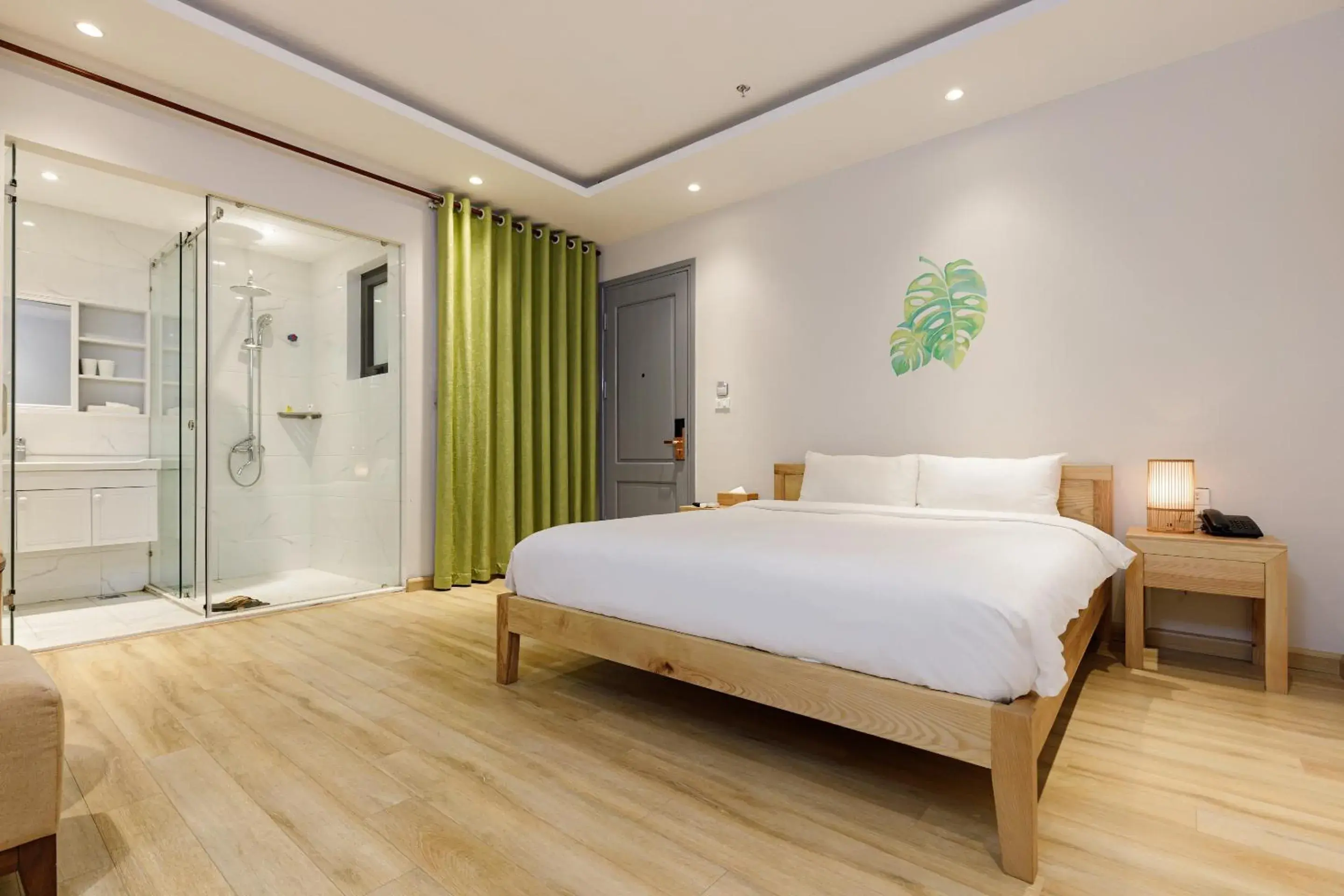 Standard Double Room in Super OYO Capital O 1169 Le Grand Hanoi Hotel - The Charm Standard Double Room in Super OYO Capital O 1169 Le Grand Hanoi Hotel - The Charm
