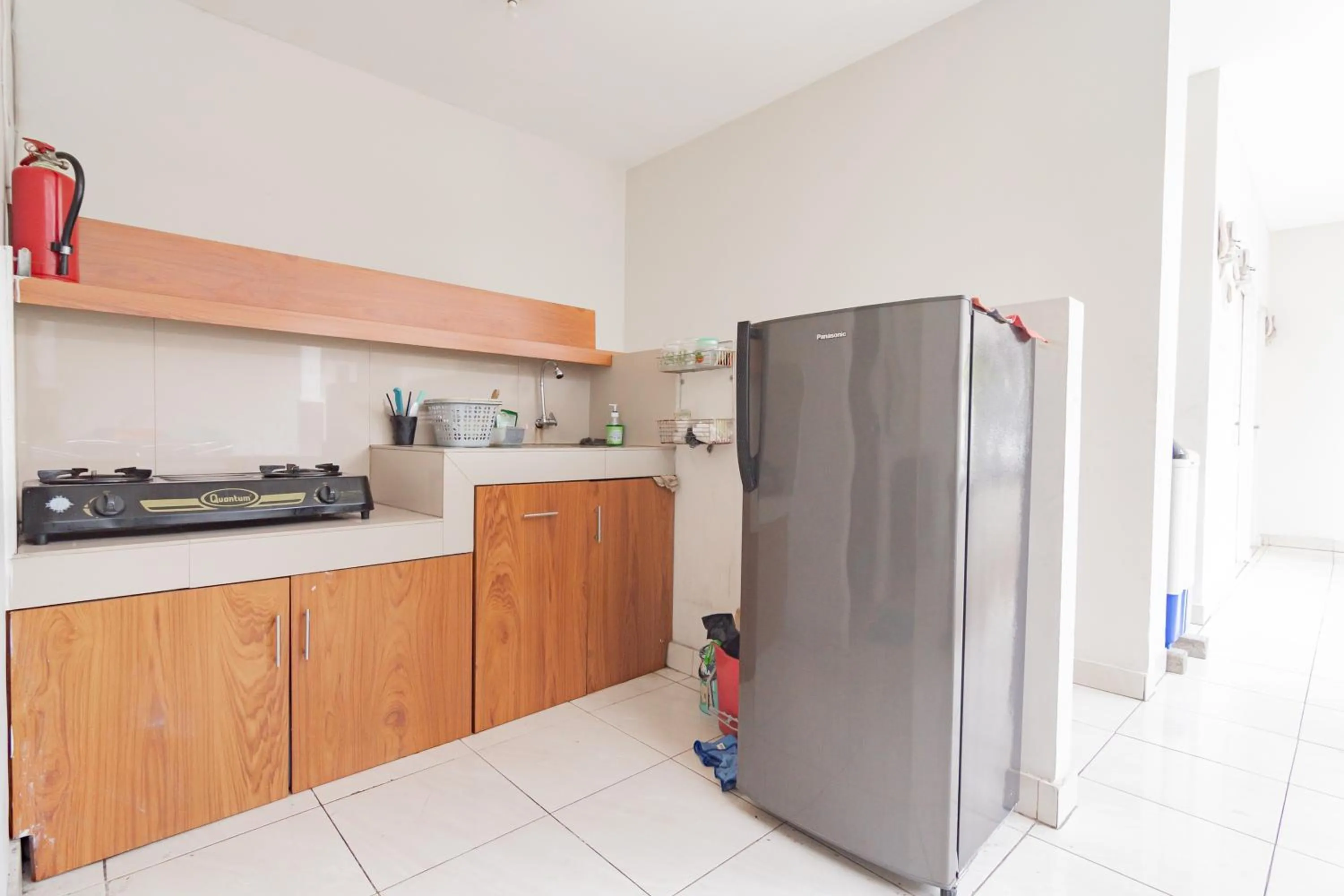 Kitchen or kitchenette, Kitchen/Kitchenette in Koolkost near Stikes Cirebon