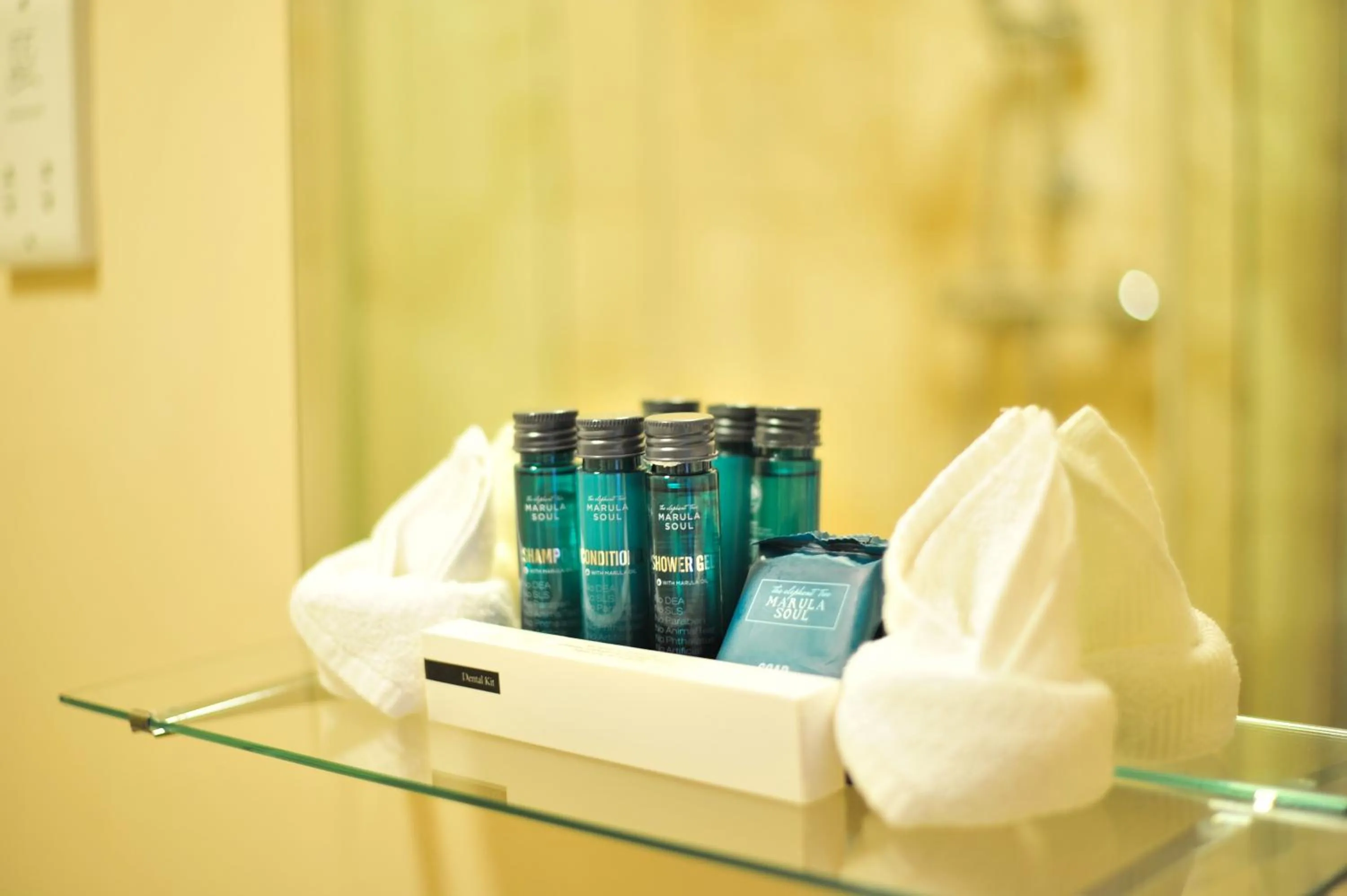 Shower in The White Hart Rooms