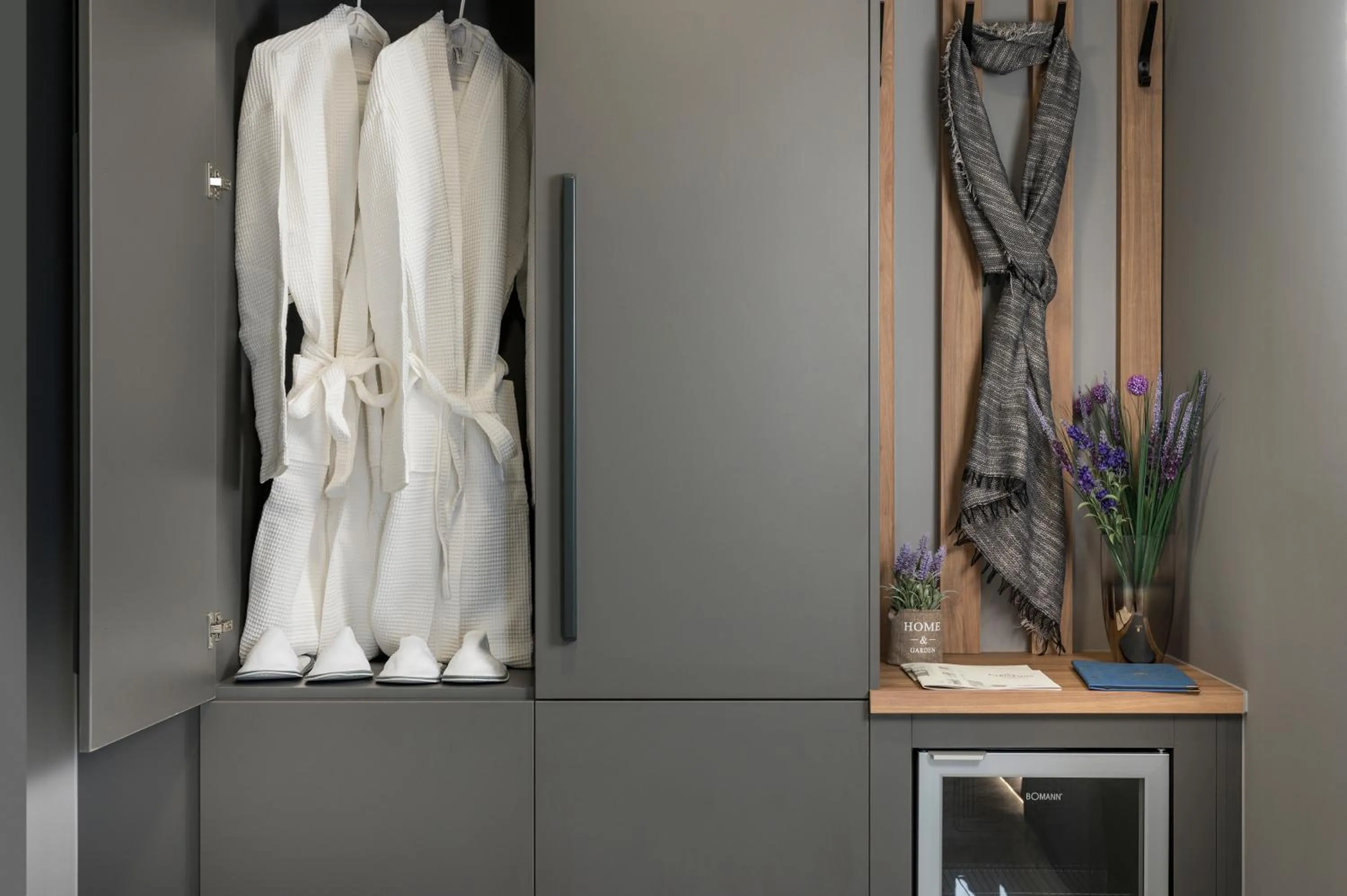 wardrobe in Blue Elephant Boutique Hotel & Spa - Adults Only