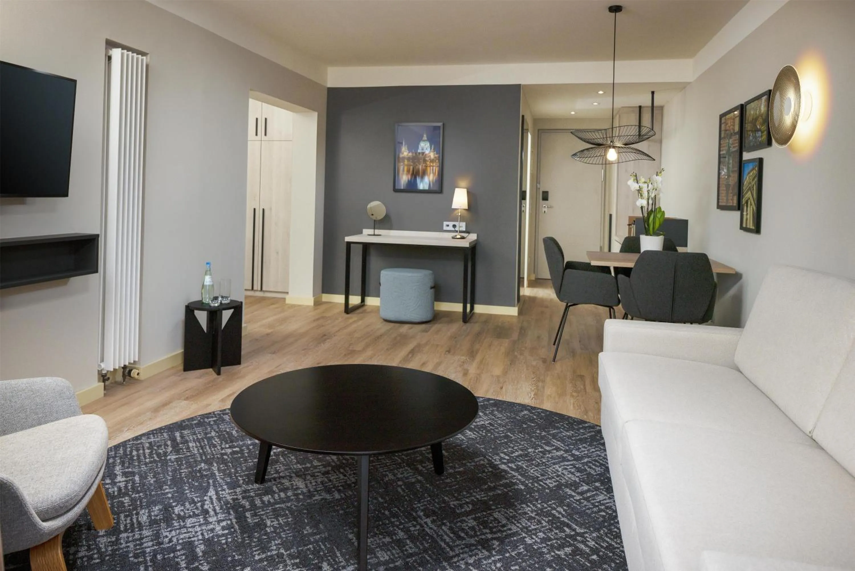 Living room in DoubleTree by Hilton Hannover Schweizerhof