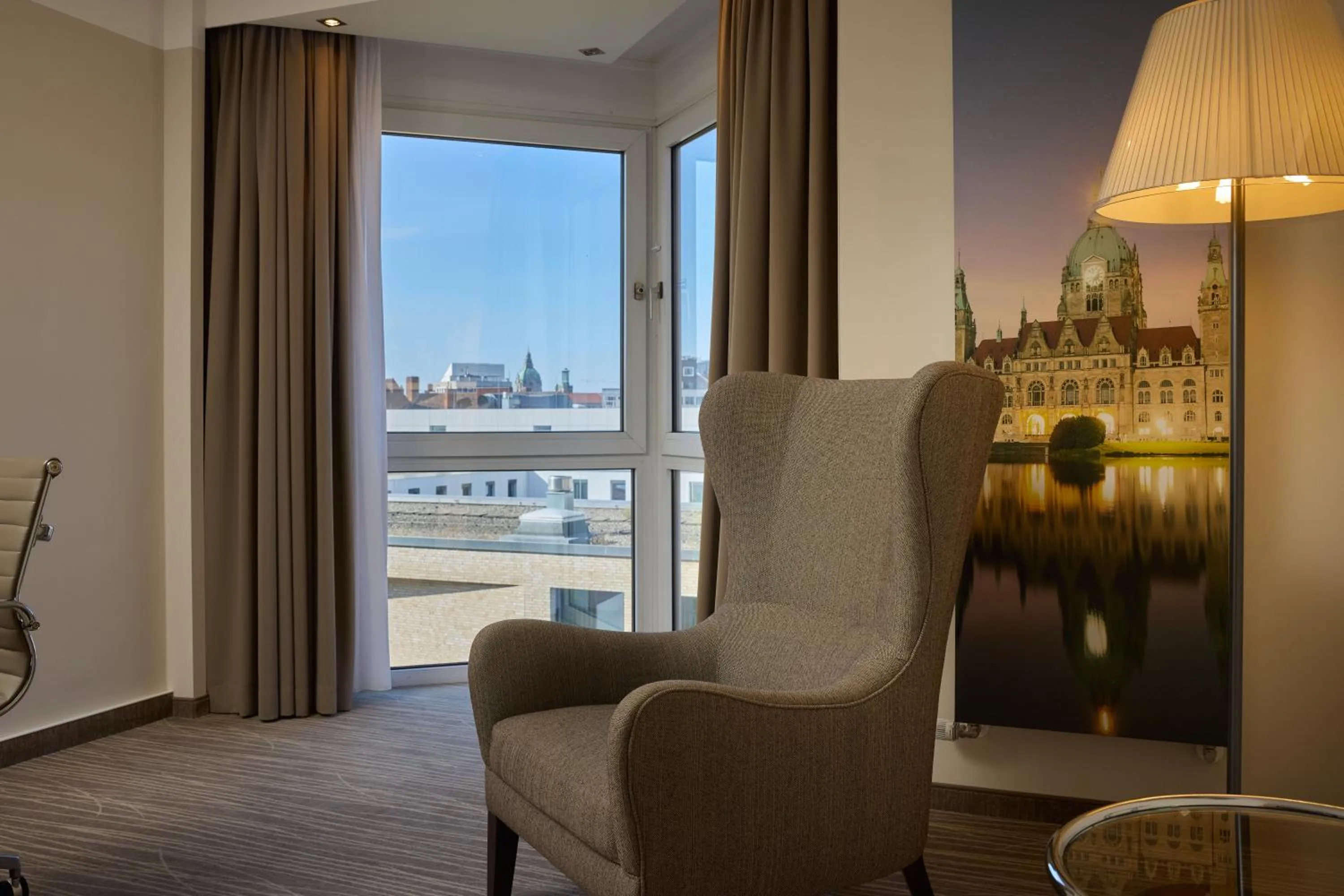 Photo of the whole room in DoubleTree by Hilton Hannover Schweizerhof