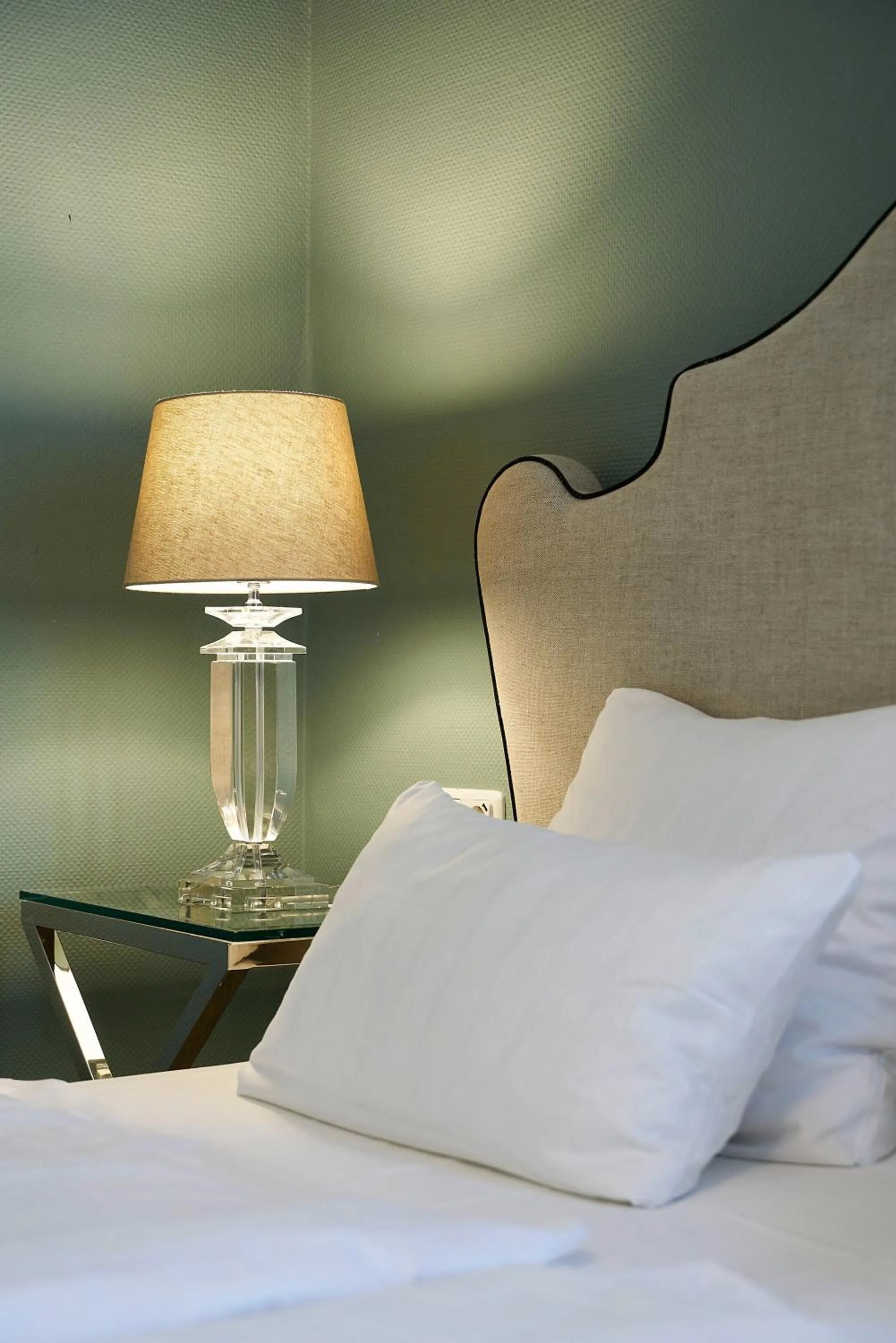 Bed in Hotel Monopol - Central Station