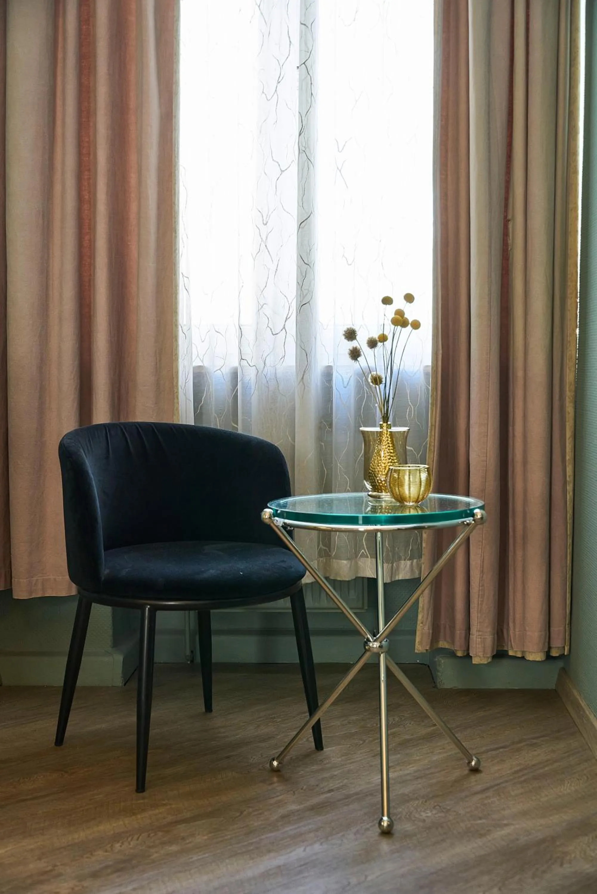 Seating area in Hotel Monopol - Central Station