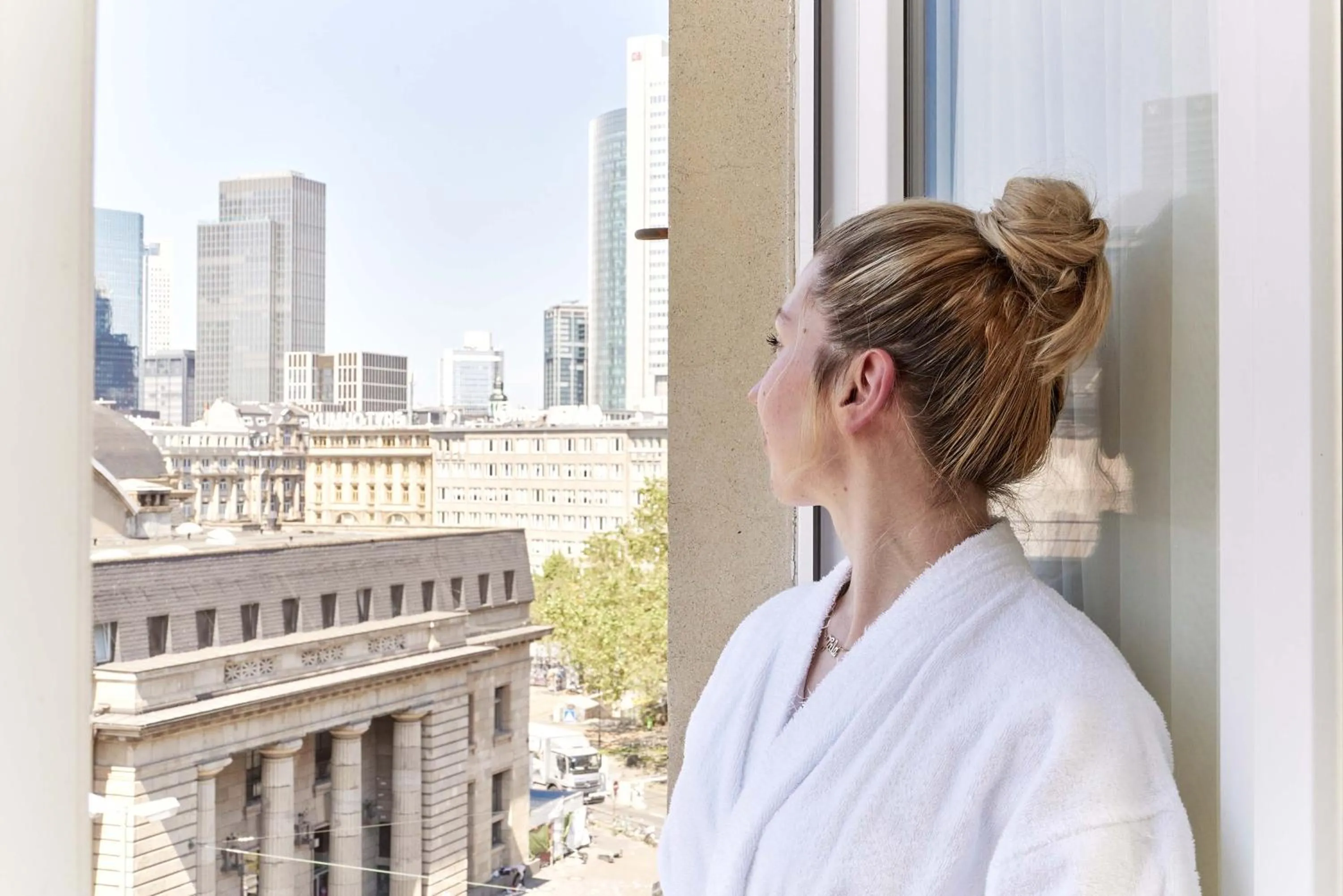 Day in Hotel Monopol - Central Station