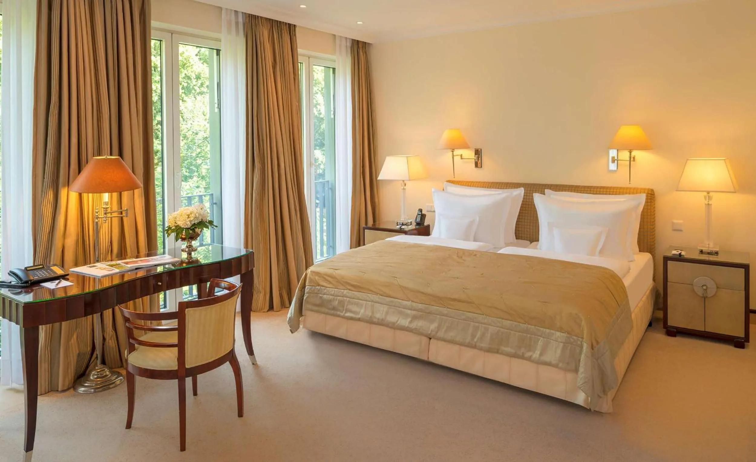 Photo of the whole room, Bed in Parkhotel Bremen – ein Mitglied der Hommage Luxury Hotels Collection