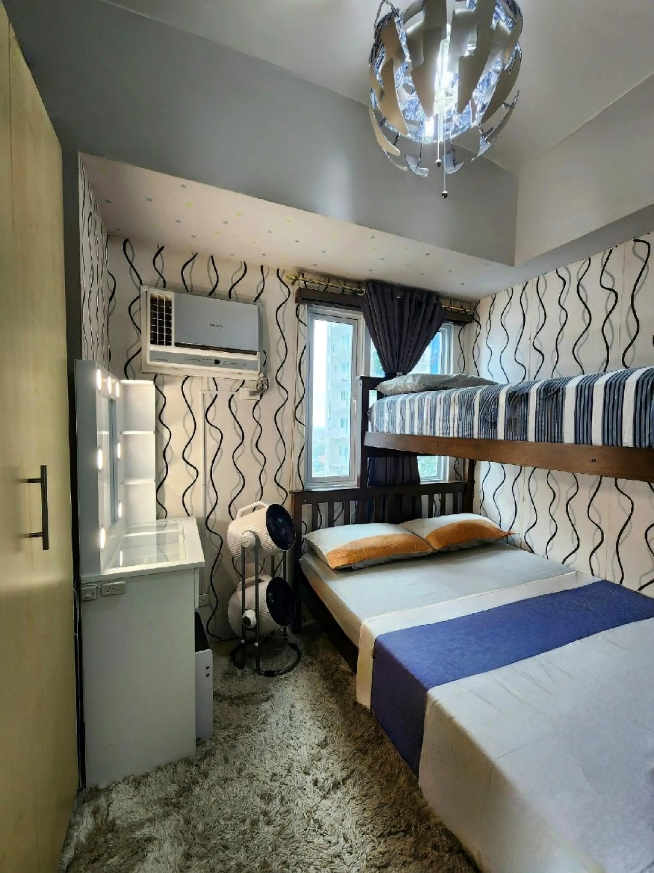 Bed in High-Tech Studio at Grass Residences -2 persons only, Quezon City