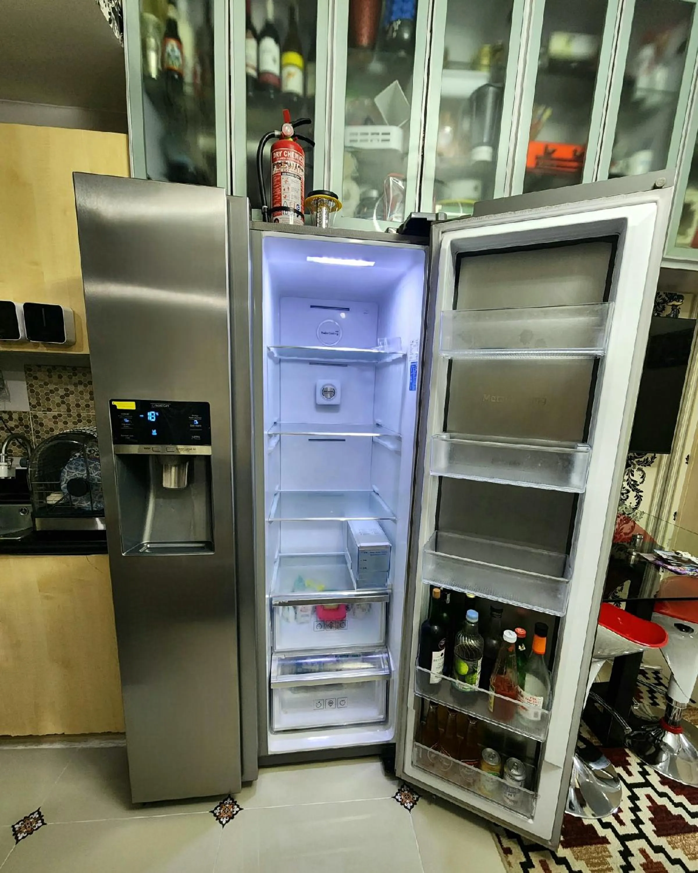 Kitchen or kitchenette in High-Tech Studio at Grass Residences -2 persons only, Quezon City