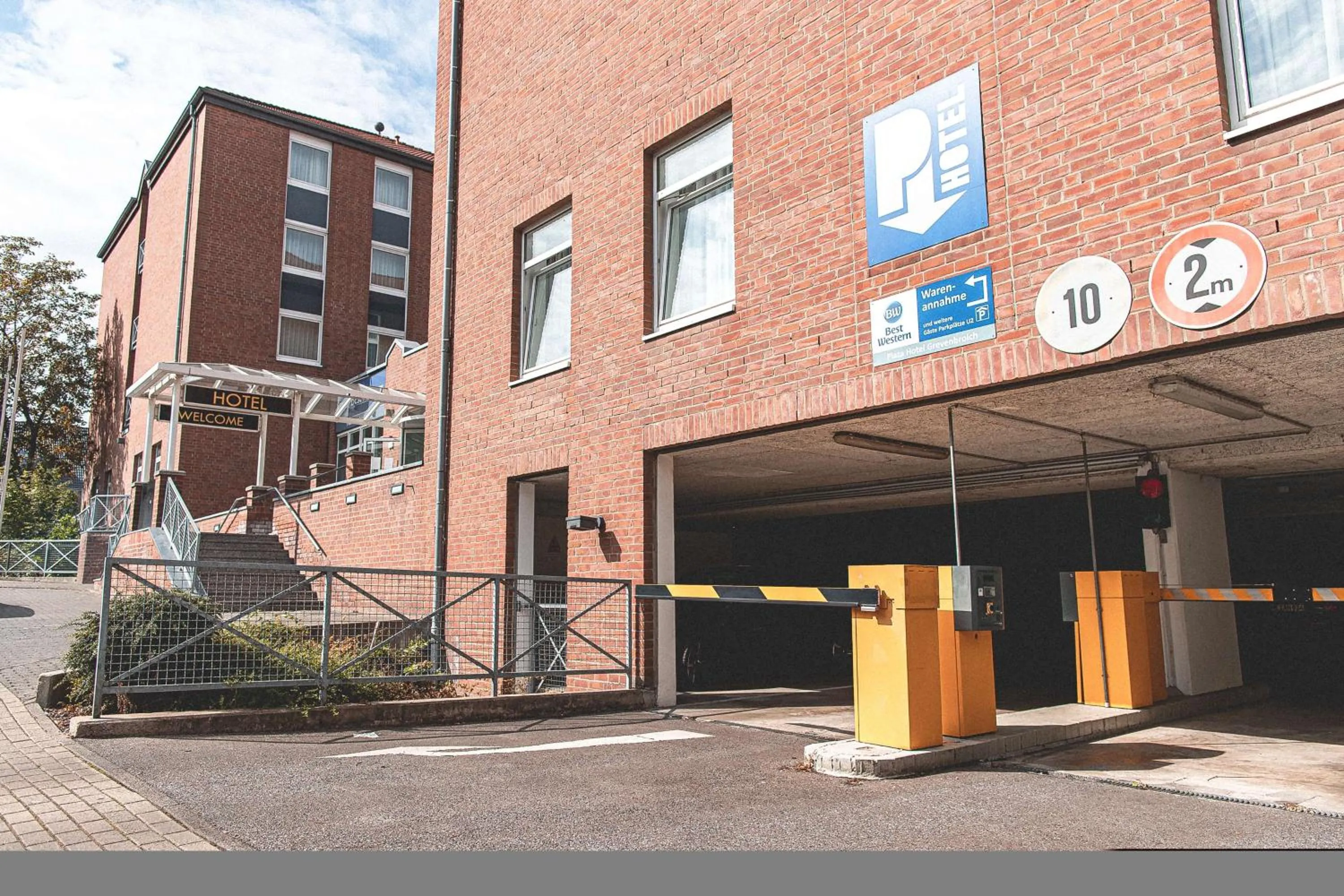 Property building in Best Western PLAZA Hotel Grevenbroich