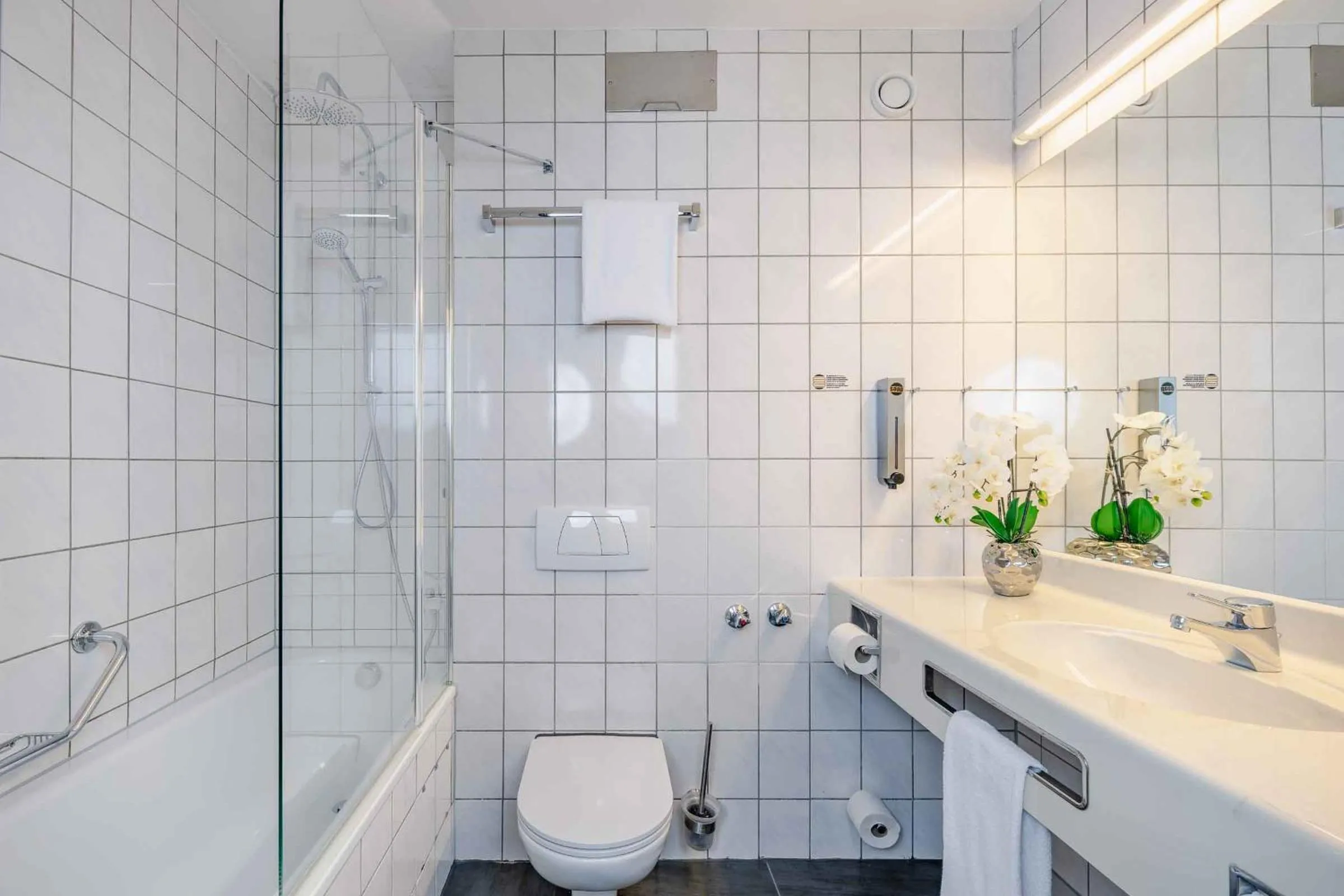 Bathroom in Best Western PLAZA Hotel Grevenbroich