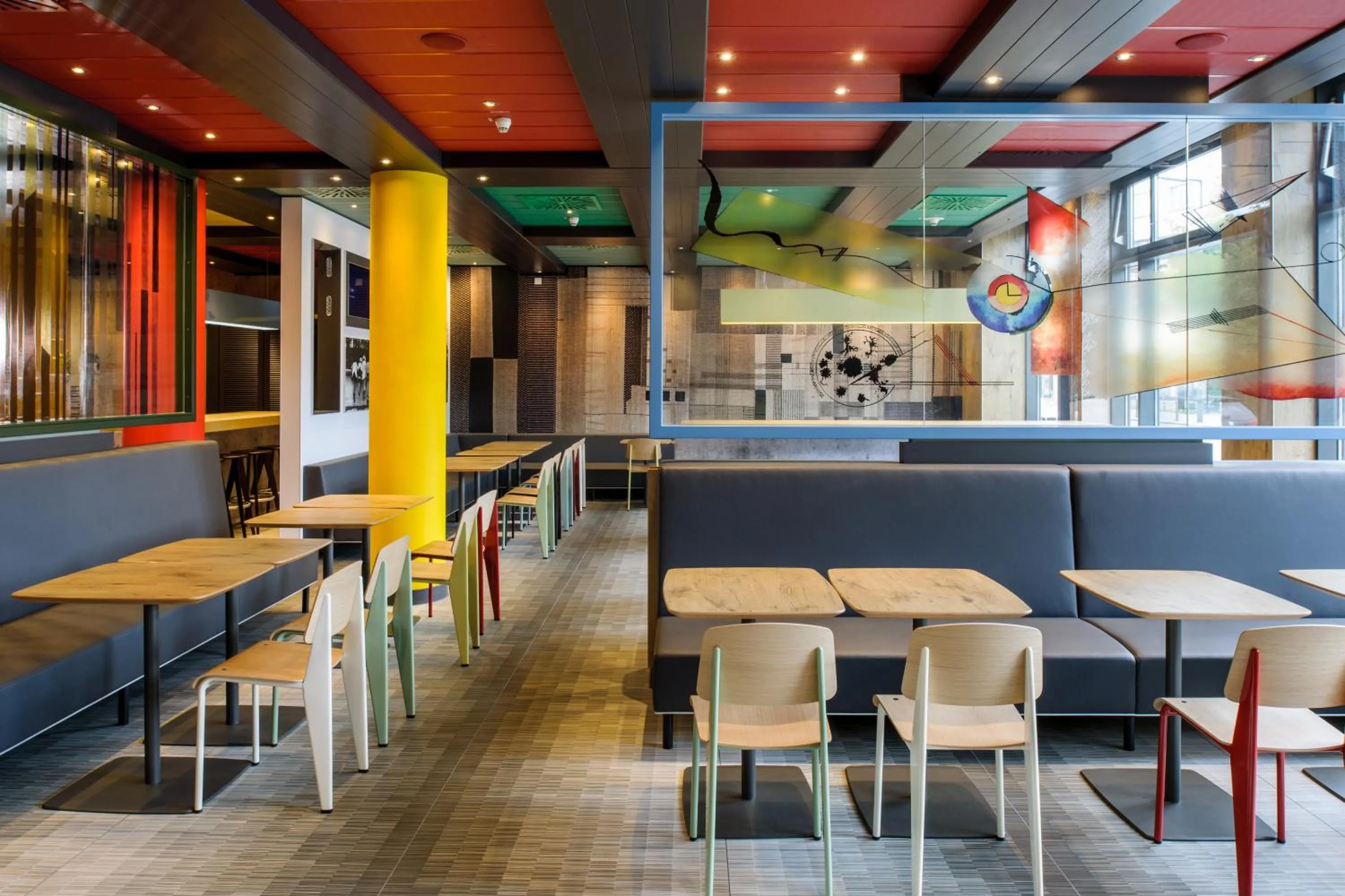 Seating area in ibis Berlin City Potsdamer Platz