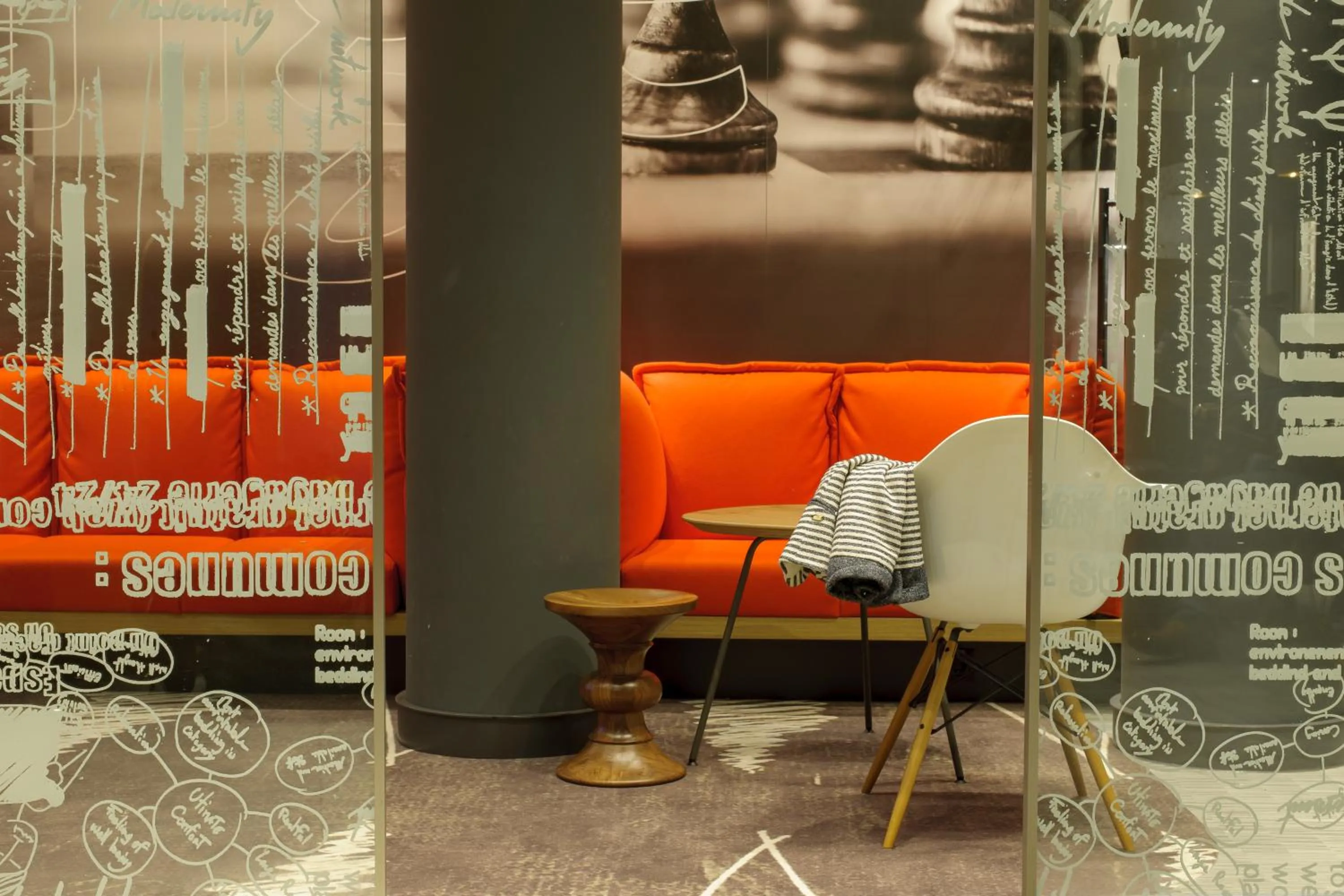 Lobby or reception in ibis Berlin City Potsdamer Platz