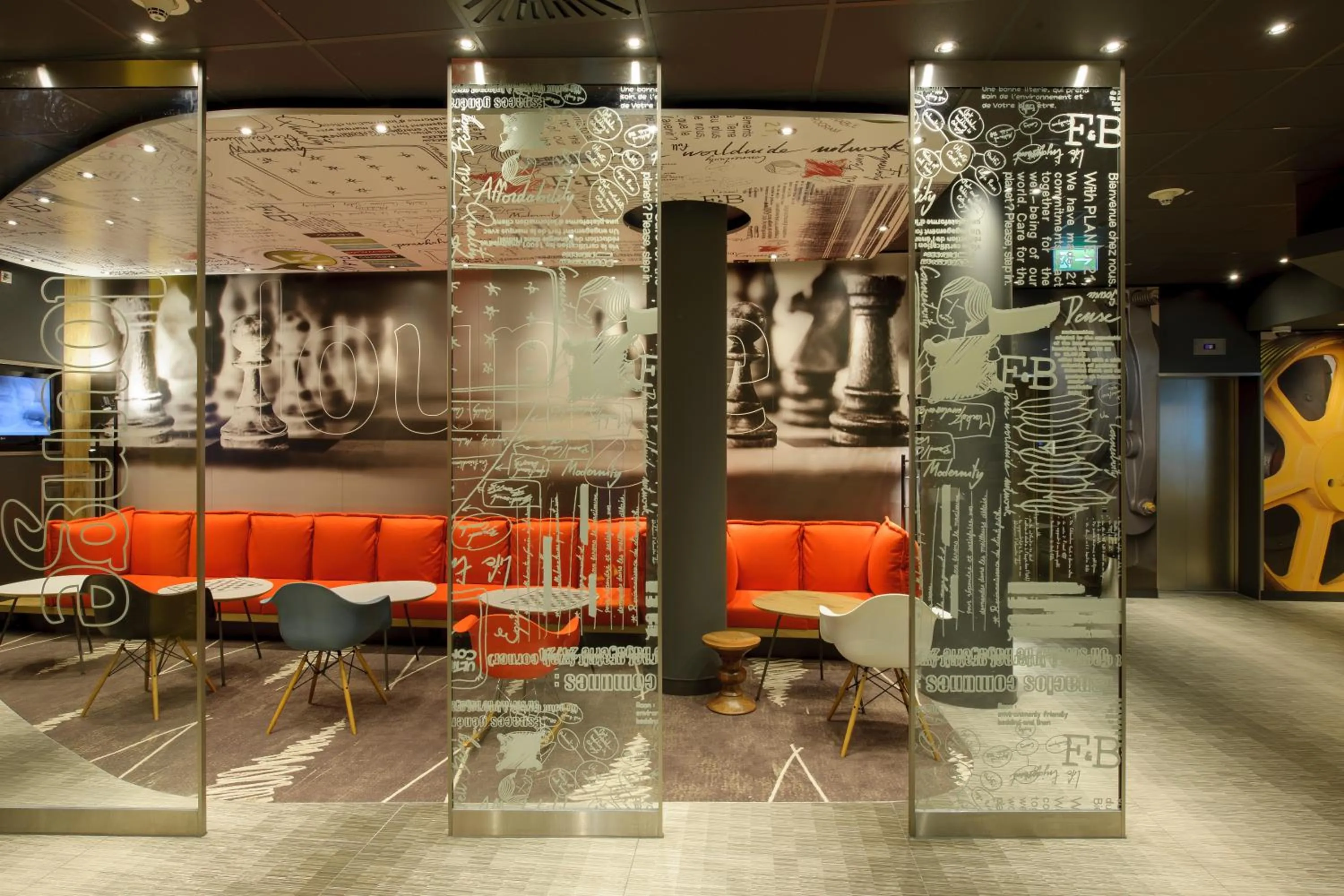 Lobby or reception in ibis Berlin City Potsdamer Platz