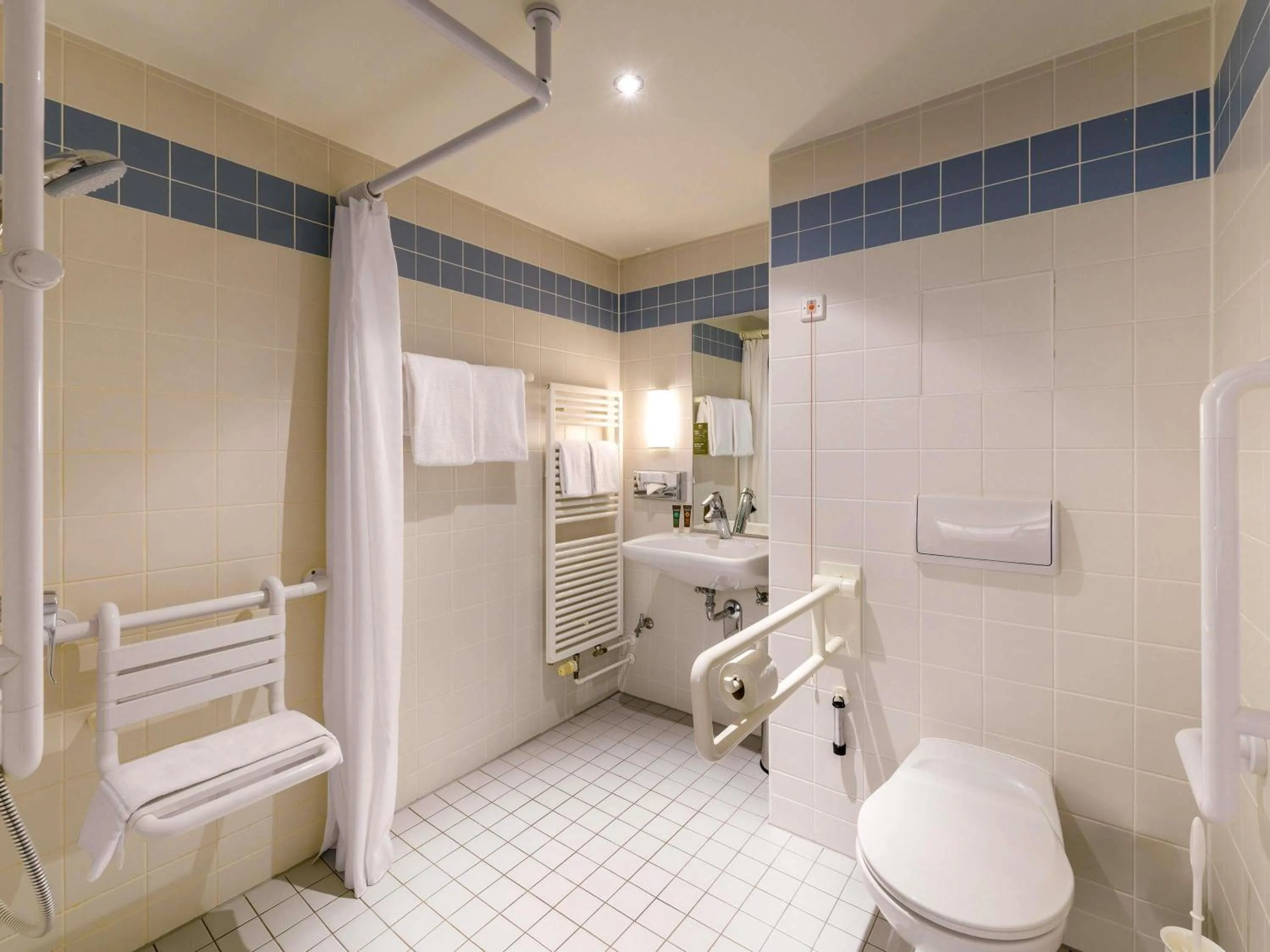 Bedroom in ibis Berlin City Potsdamer Platz