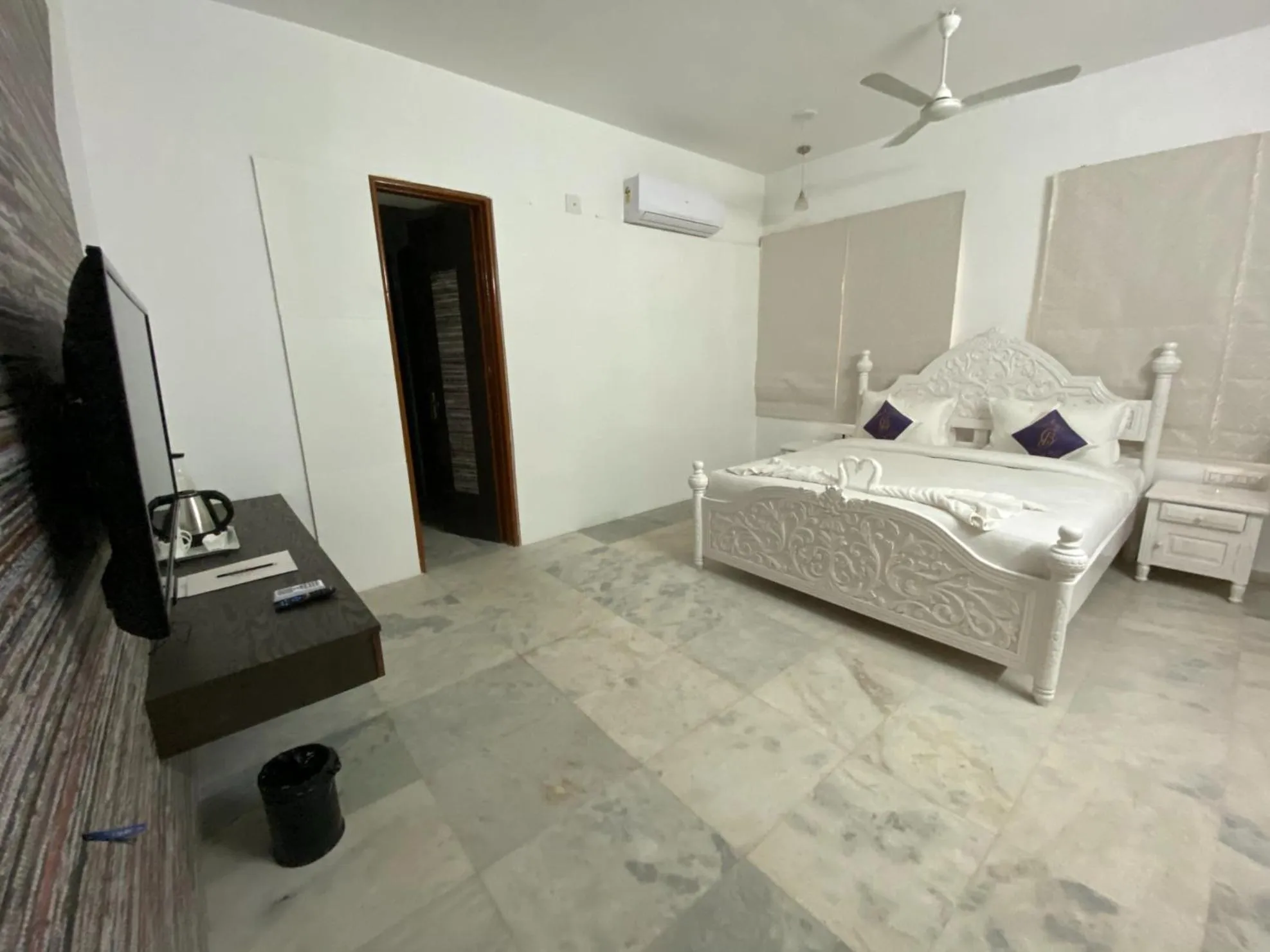 Bed in Casa Blanca - A Boutique Resort