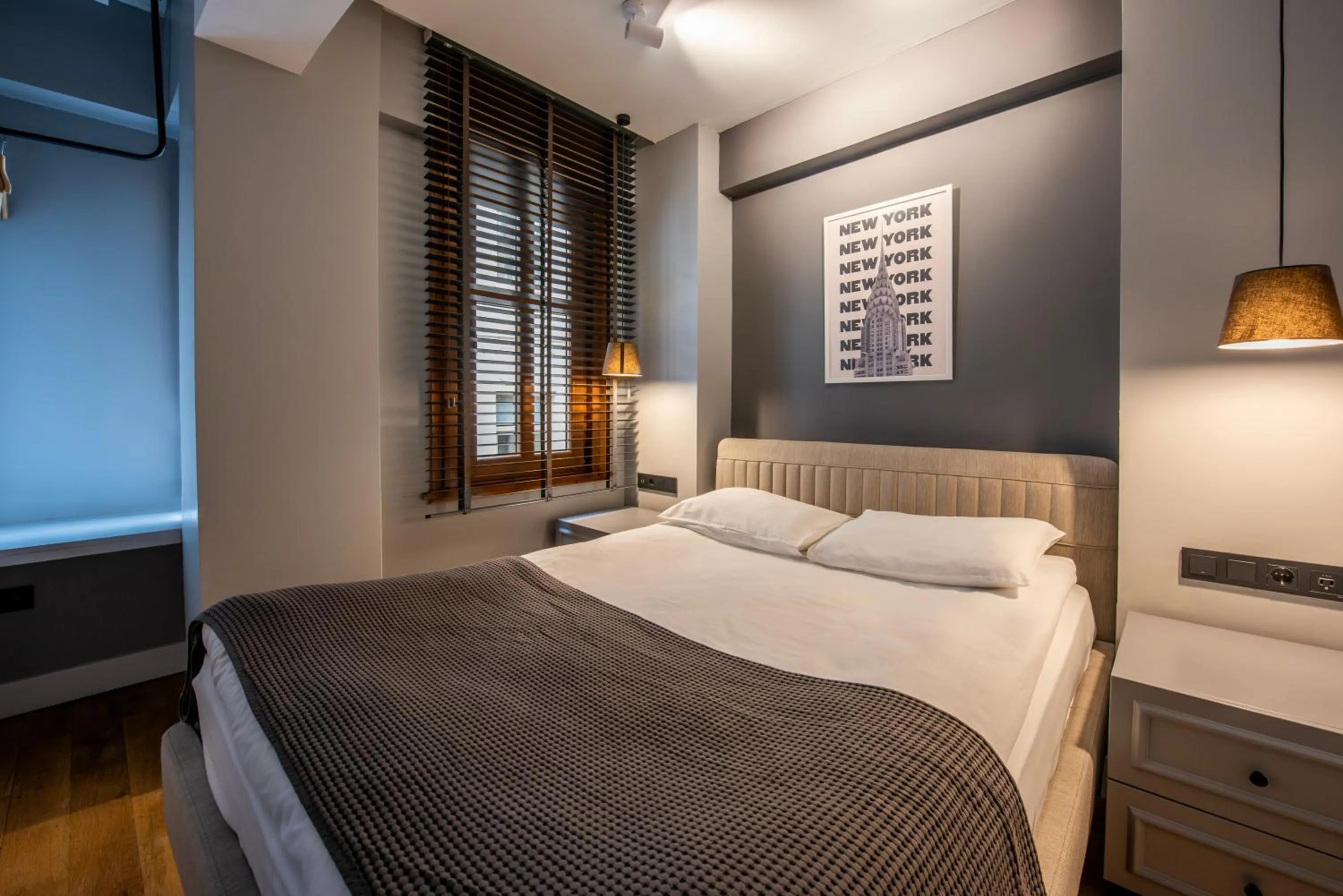 Bed in Bguest Pera Suites