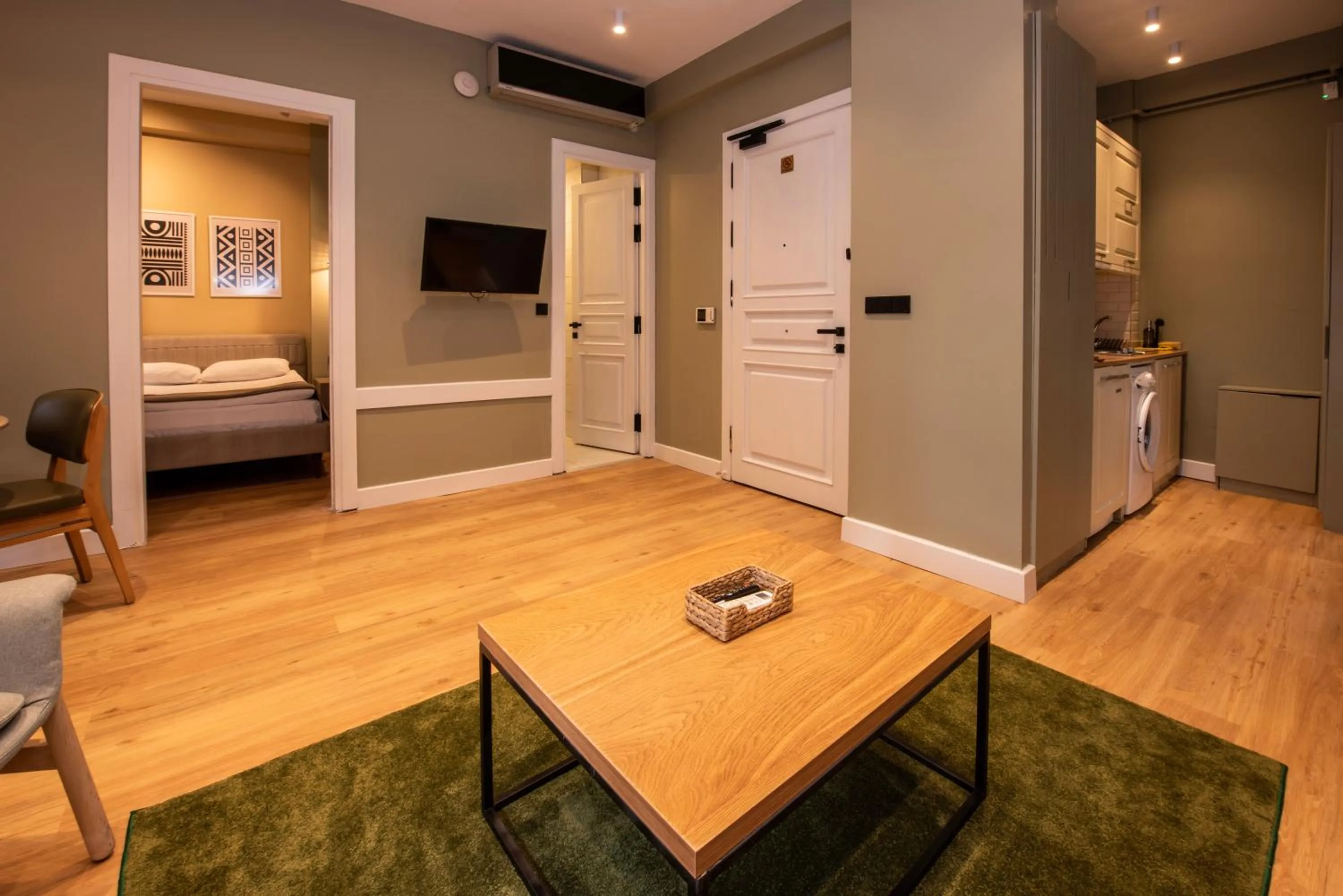 Photo of the whole room, Bed in Bguest Pera Suites