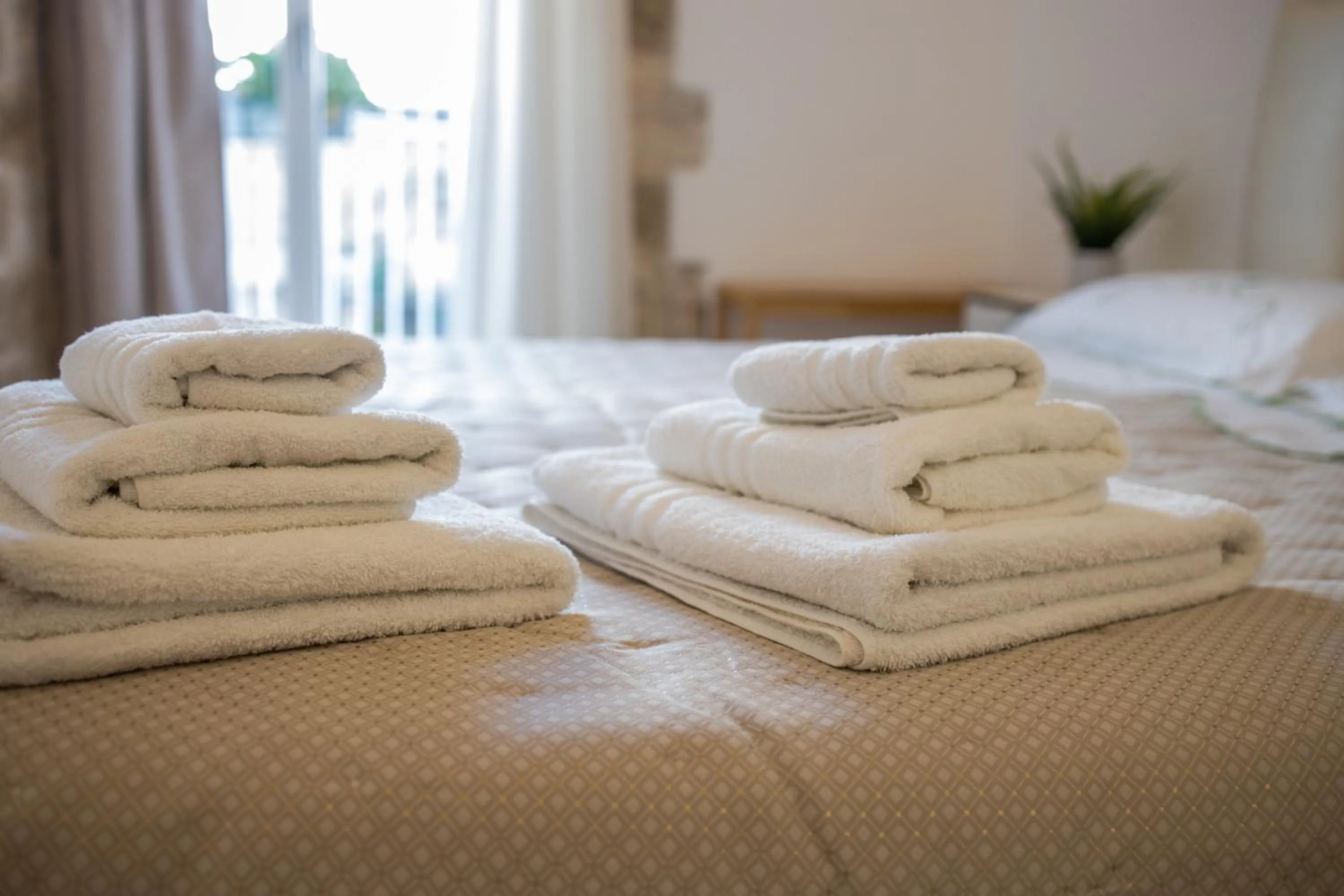 Bed in Vincent Suite Luxury B&B