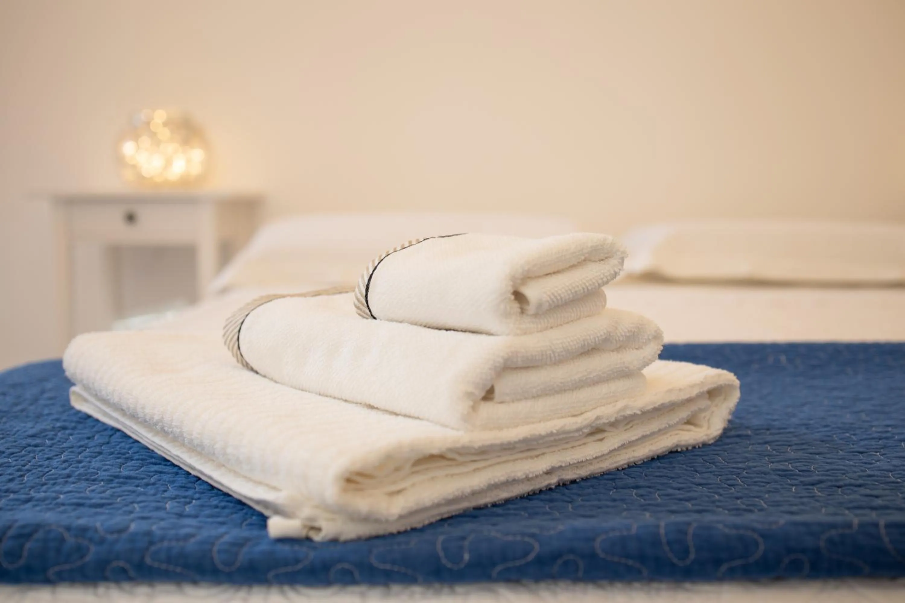 Bed in Vincent Suite Luxury B&B