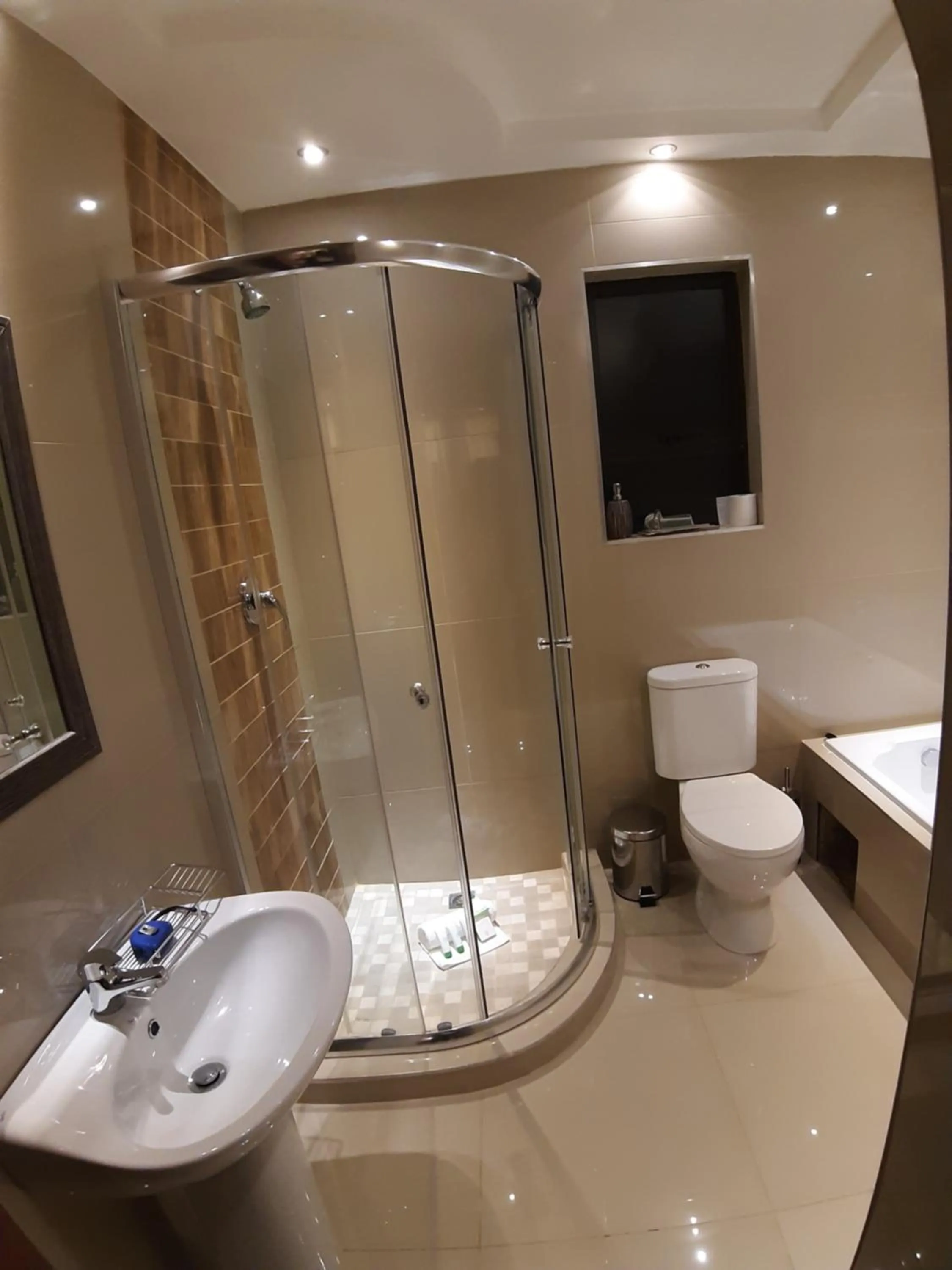 Bathroom in Citystay Ladybrand