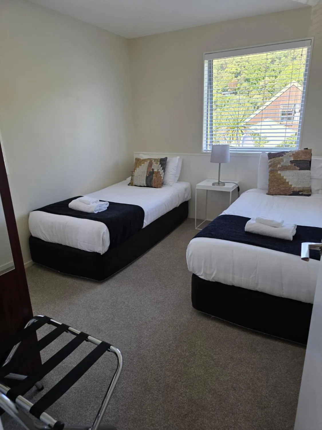 Bedroom, Bed in Kaikoura Waterfront Apartments