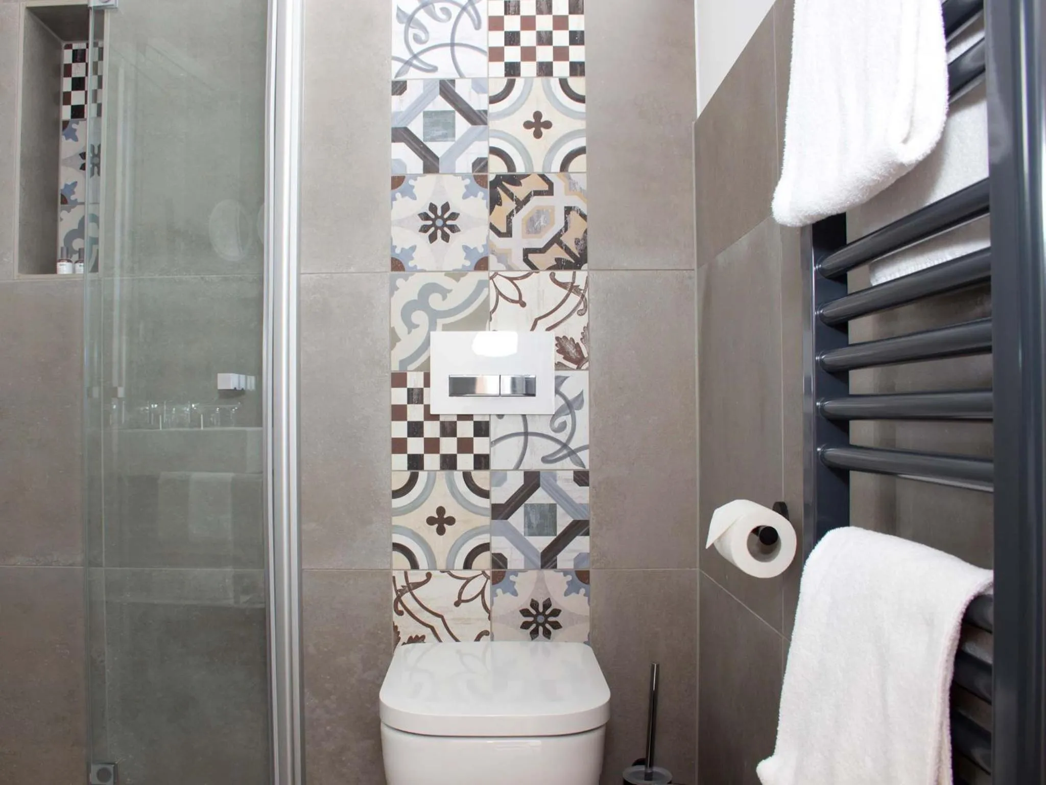 Toilet in Hotel Ross