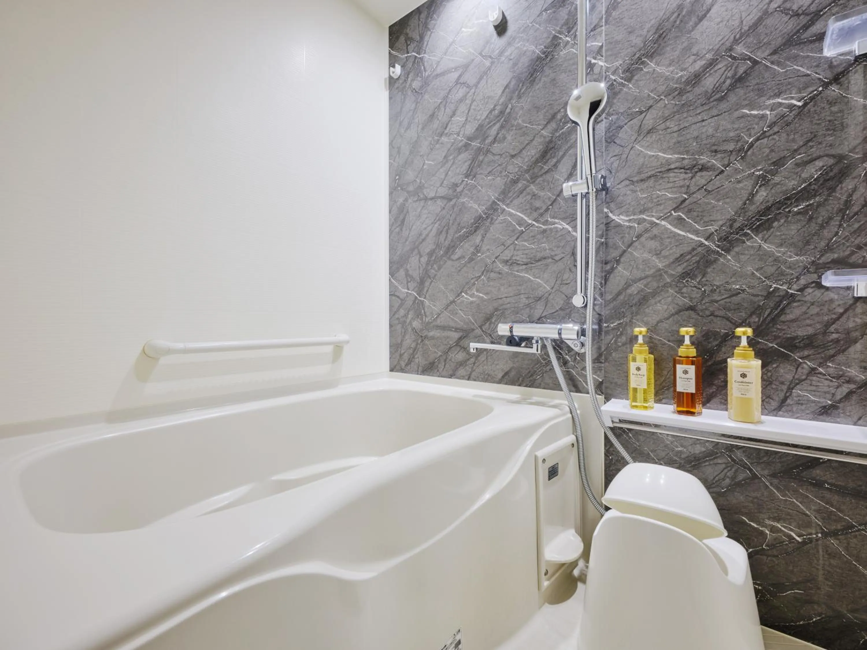 MONday Apart Hamamatsucho Daimon