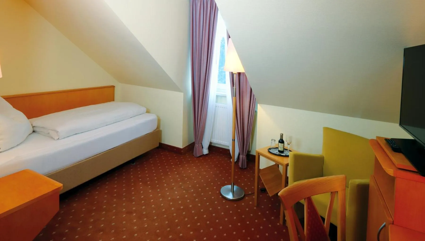 Bed in Hotel und Restaurant Eurohof