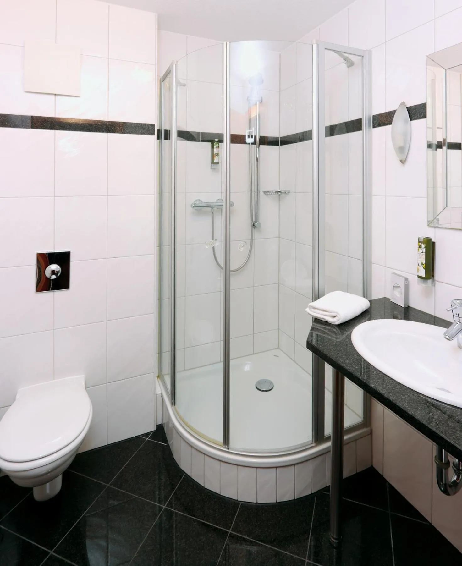 Bathroom in Hotel und Restaurant Eurohof