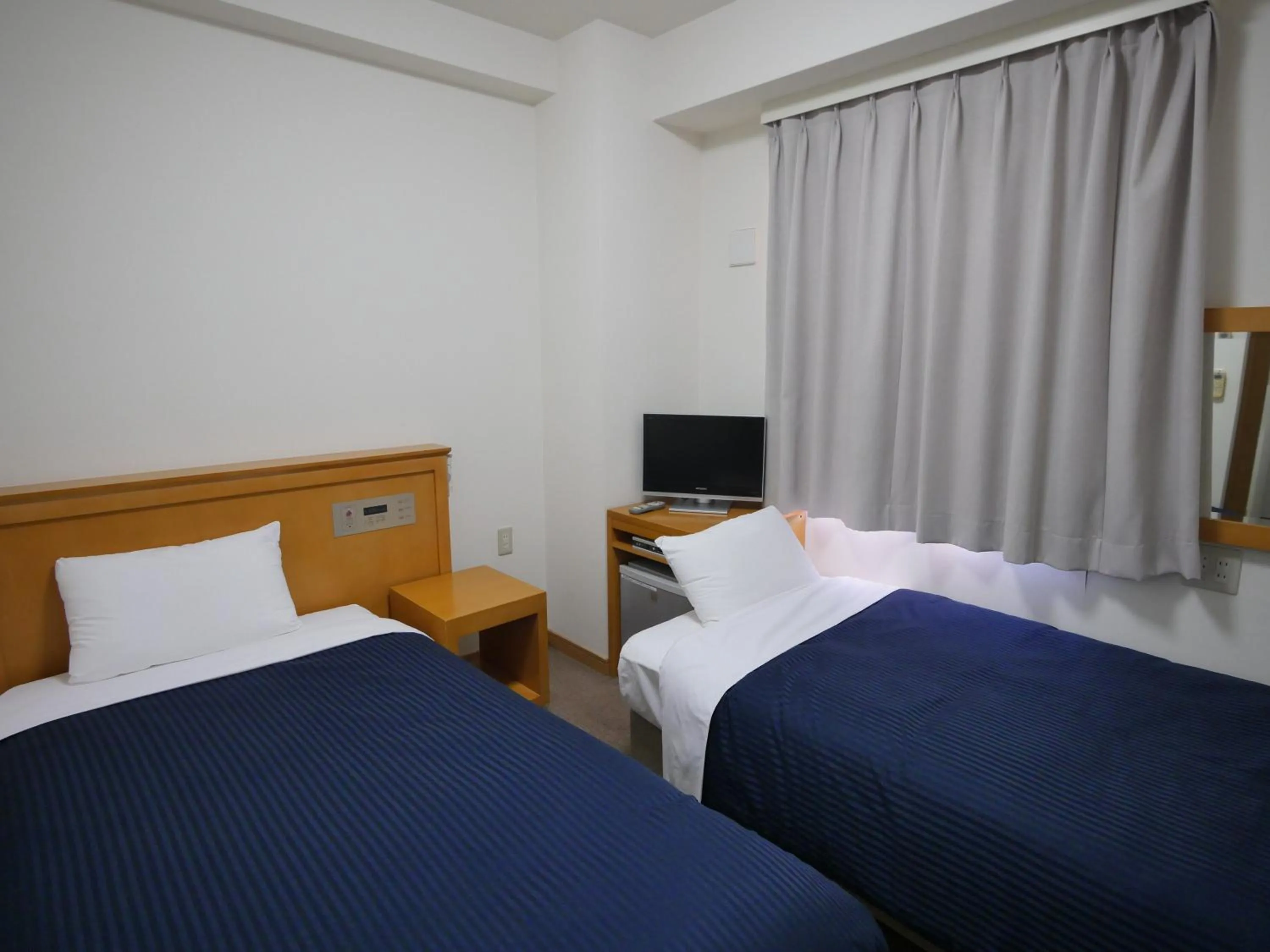 Photo of the whole room in Smile Hotel Shizuoka Yoshida Inter