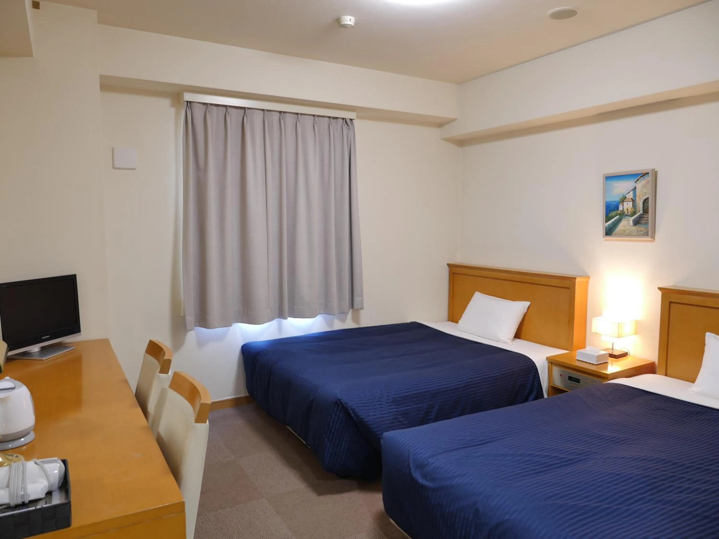 Photo of the whole room in Smile Hotel Shizuoka Yoshida Inter