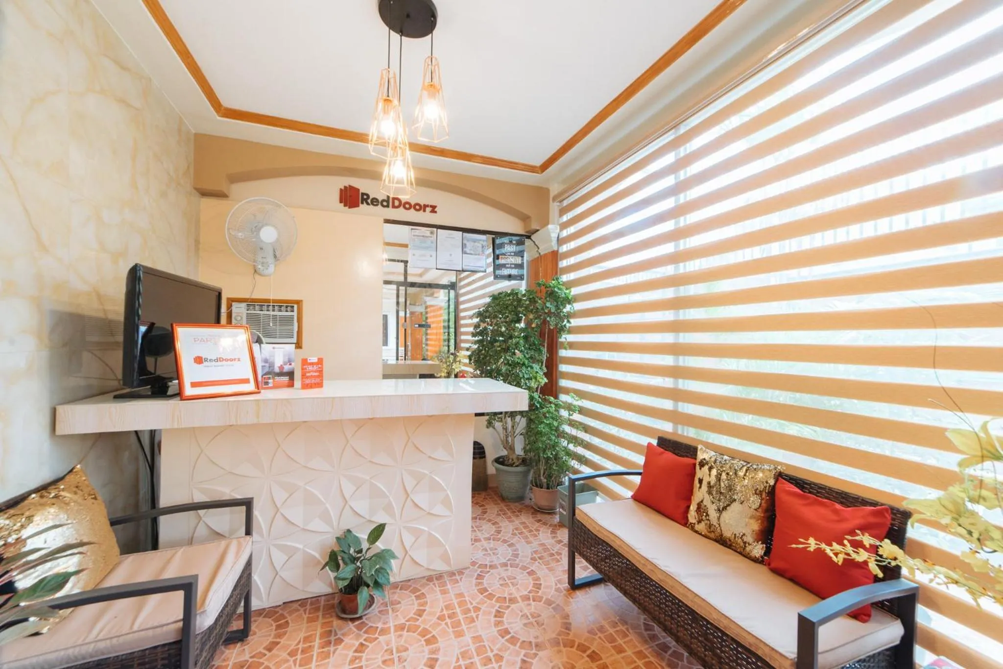 Lobby or reception in RedDoorz @ Q Abeto Street Mandurriao