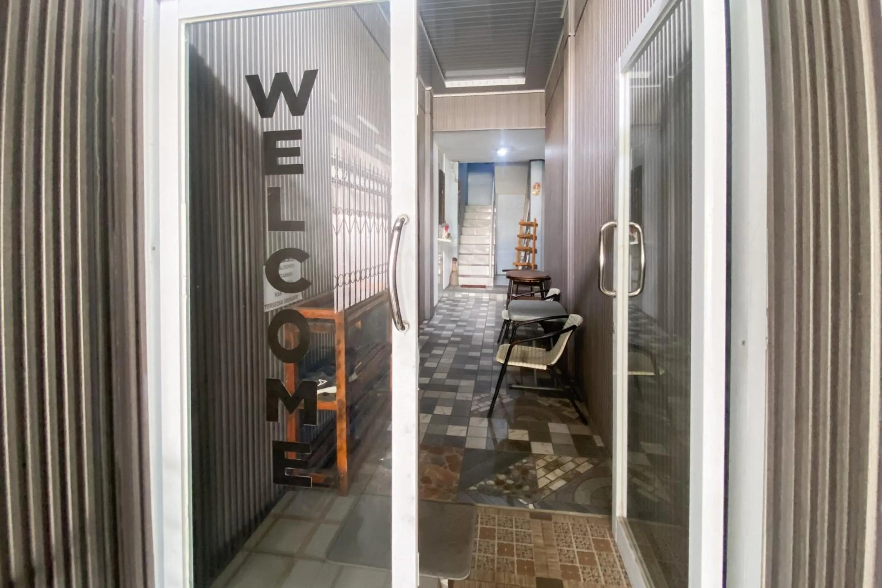 Facade/entrance in Andung Residence Lampung RedPartner