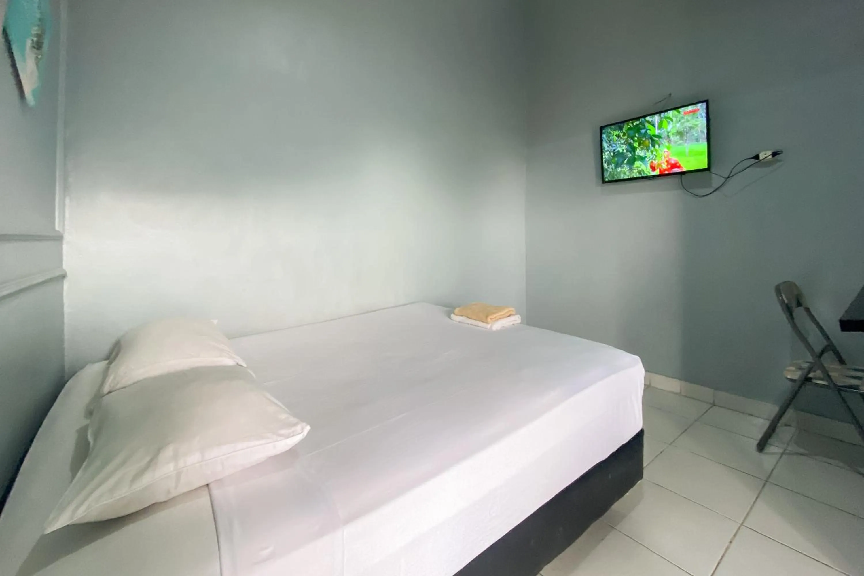 Bedroom, Bed in Andung Residence Lampung RedPartner