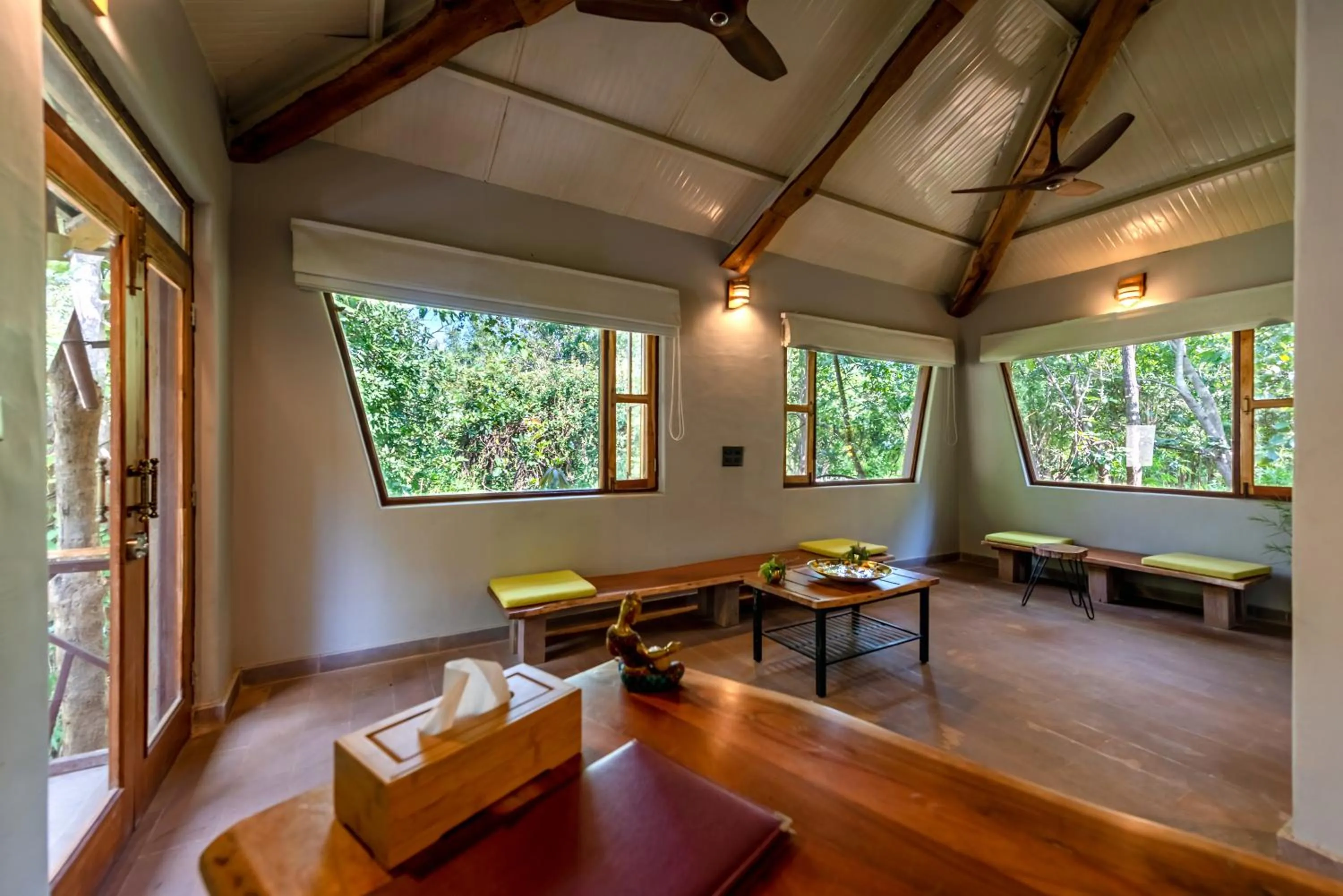 Spa and wellness centre/facilities in Kanha Jungle Camp