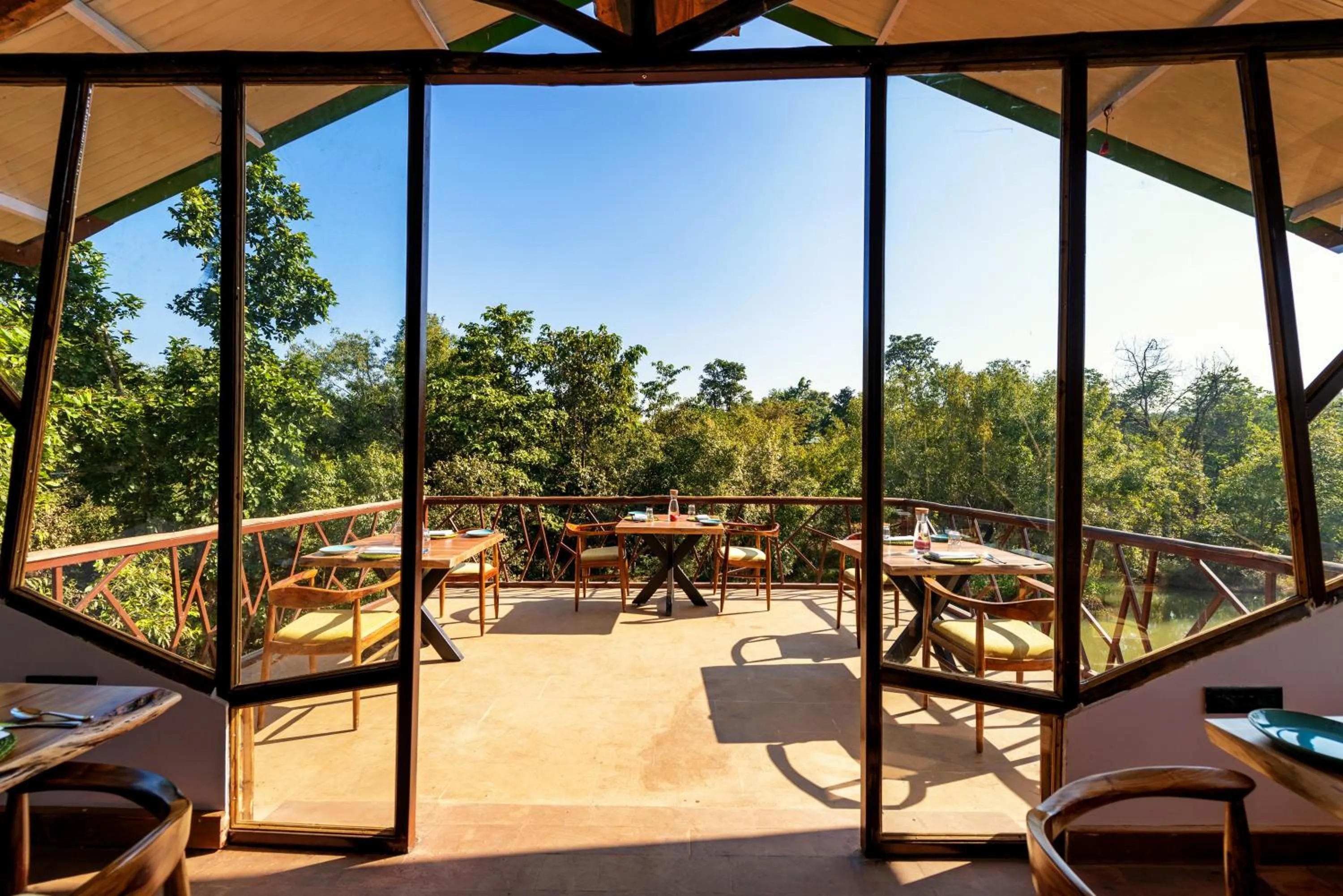 Restaurant/places to eat in Kanha Jungle Camp