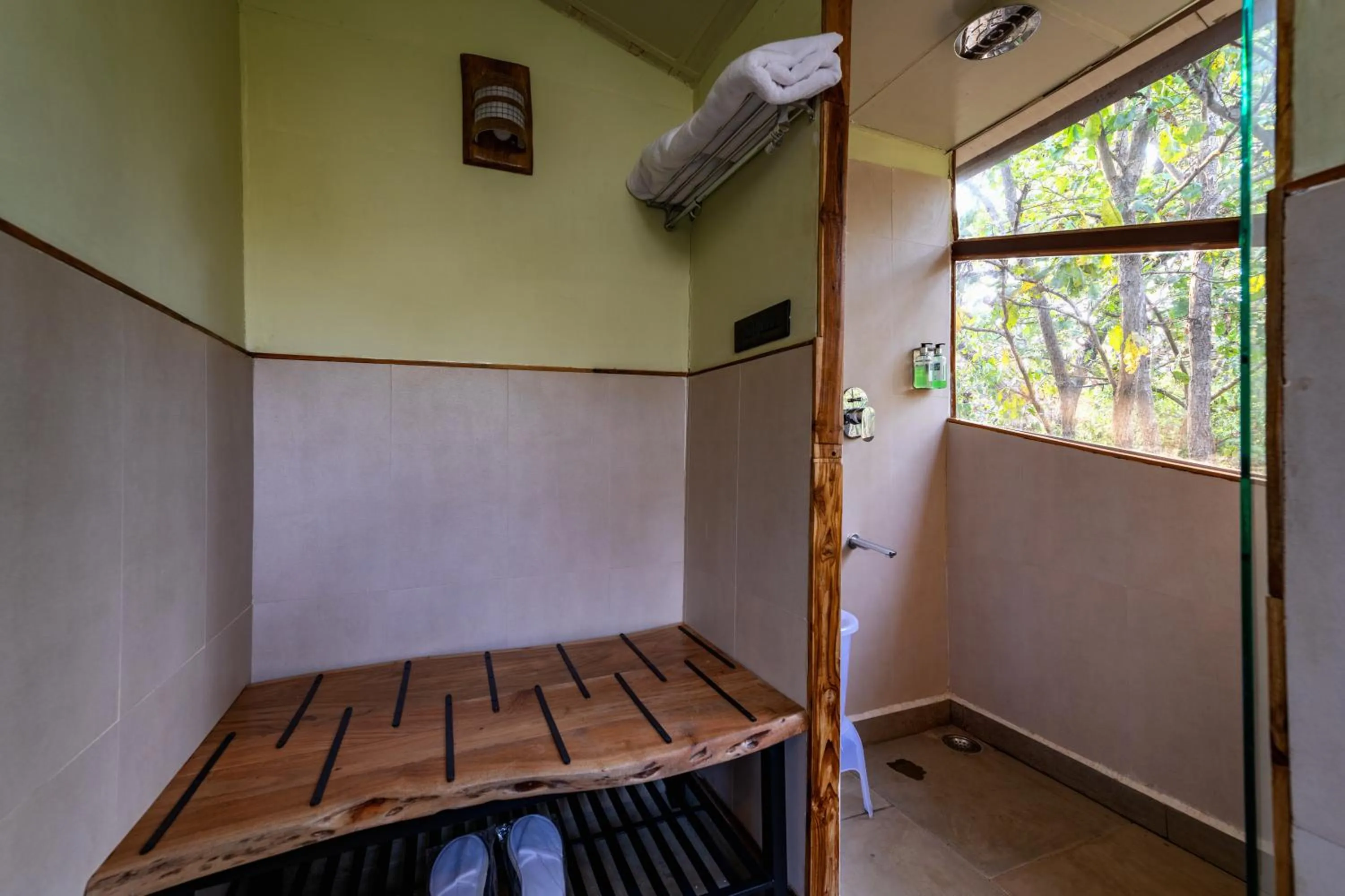 Shower in Kanha Jungle Camp
