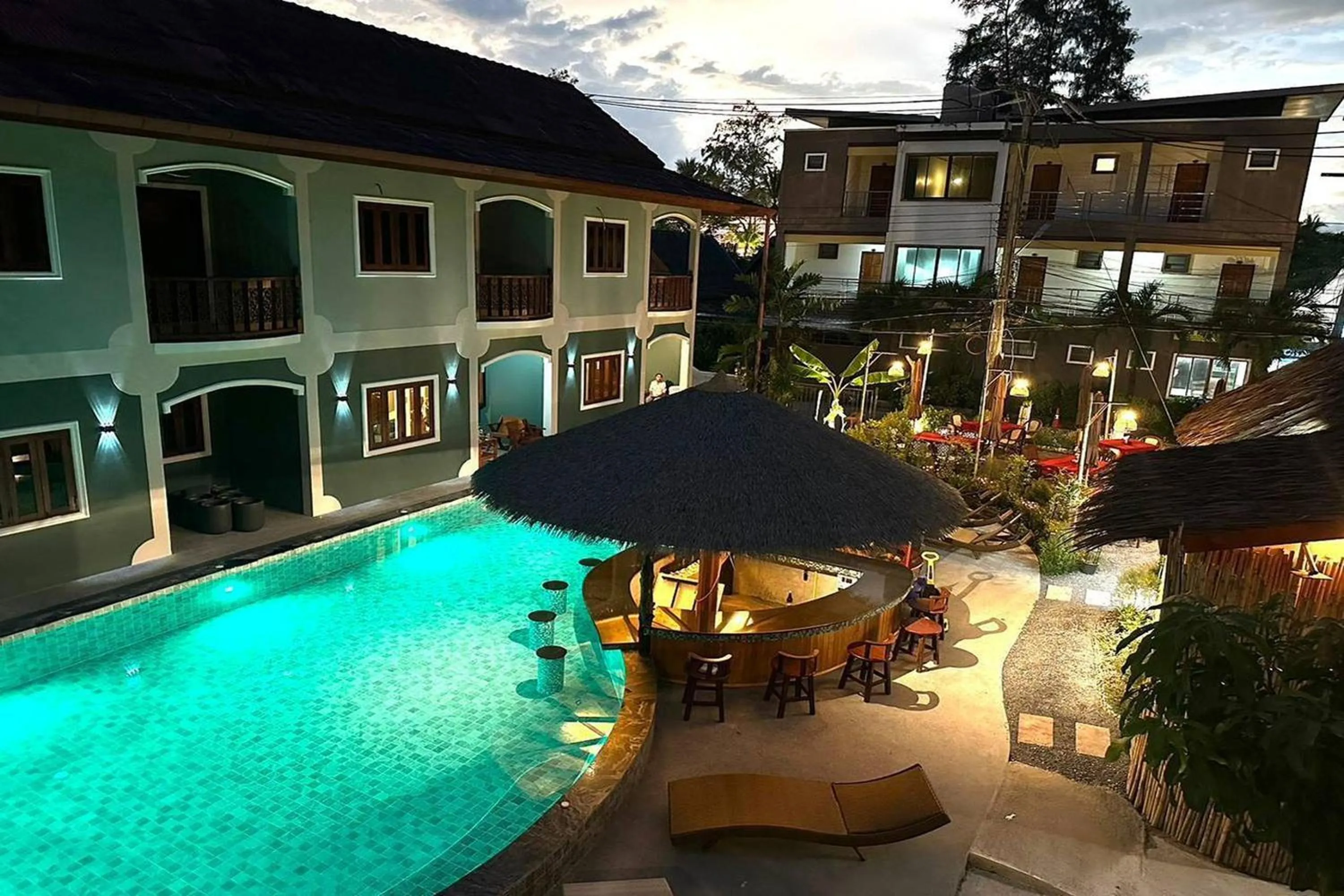 Swimming pool in Ginis Beach Resort